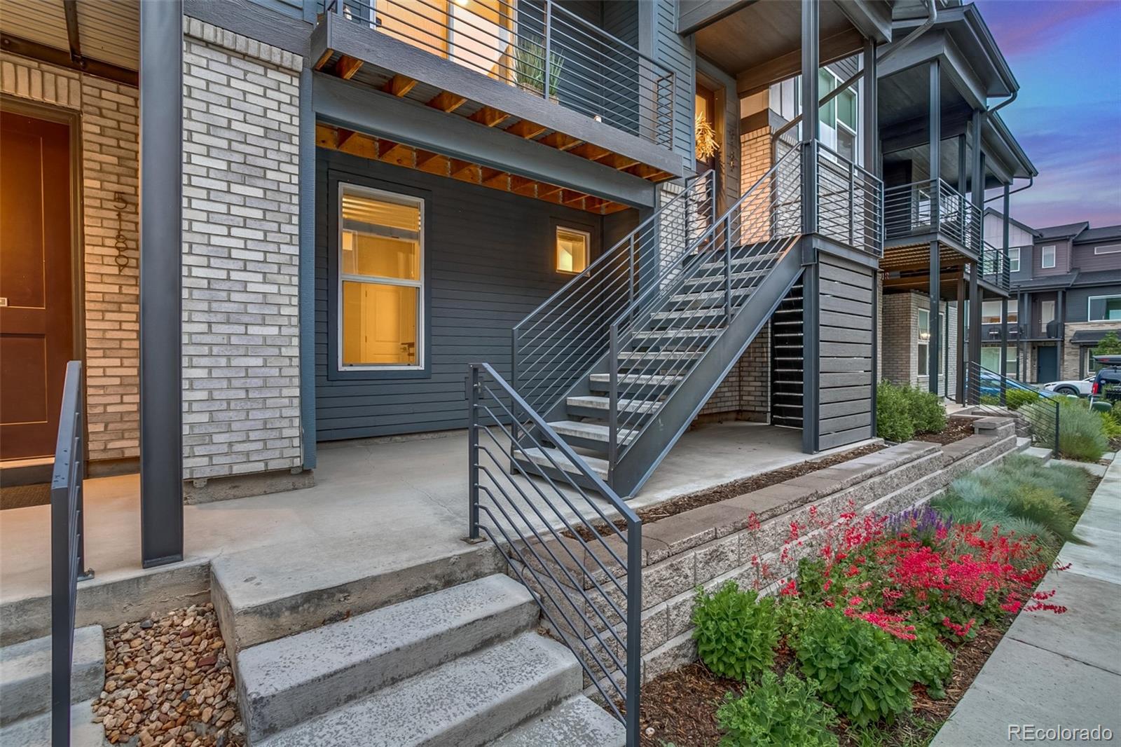 5185 Vivian Street