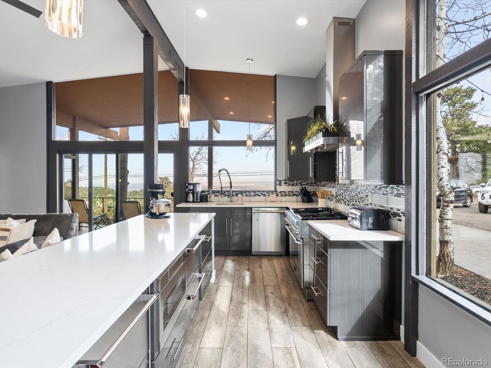 475 Colorow Road