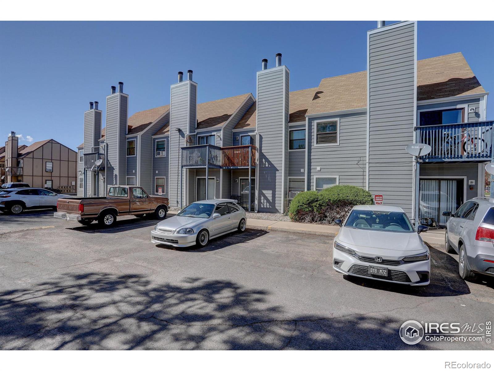 225 E 8th Avenue Unit: D-14