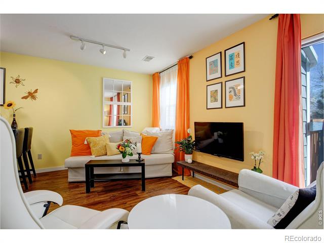 225 E 8th Avenue Unit: D-14