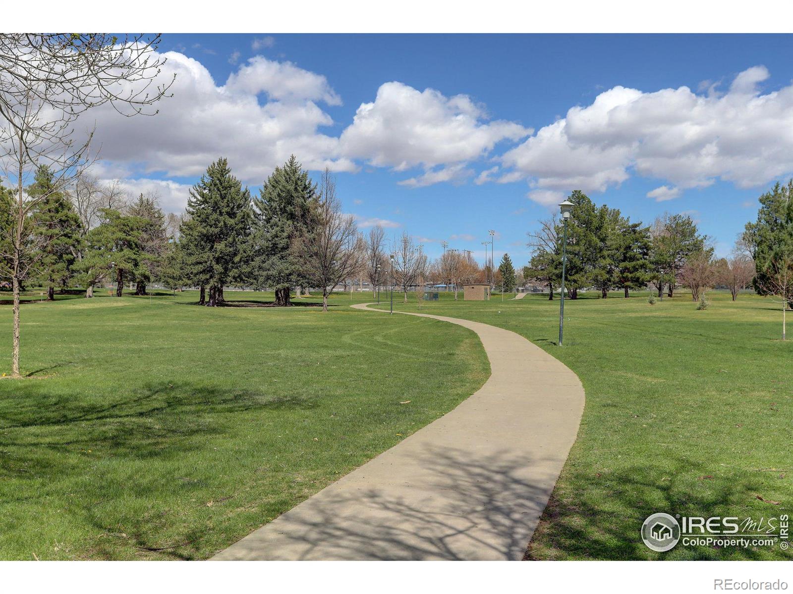 225 E 8th Avenue Unit: D-14