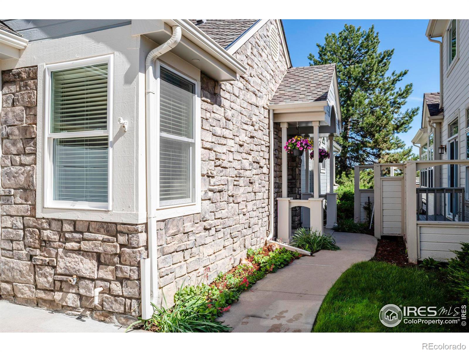 102 Springs Cove