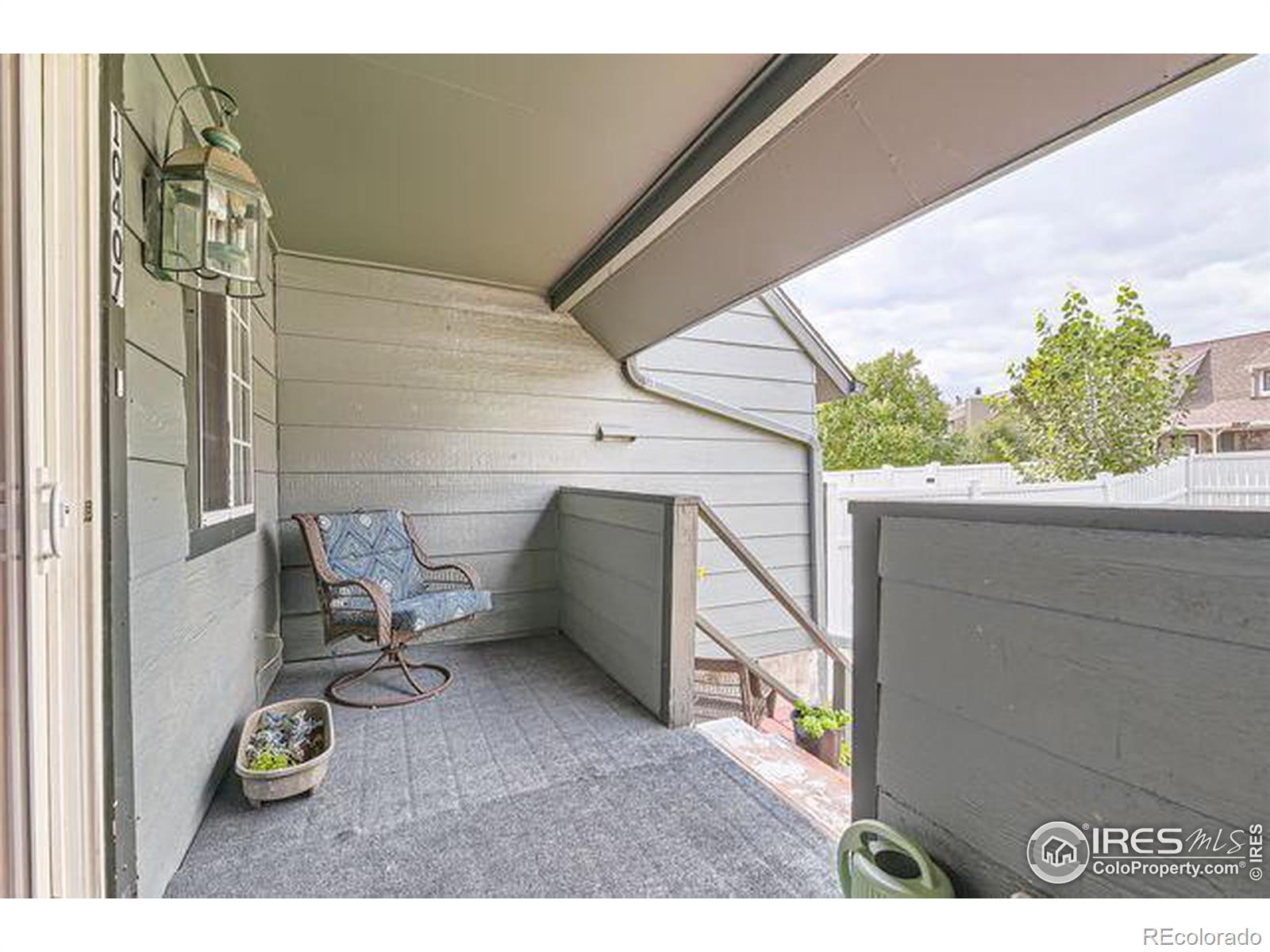 10407 Red Mountain W