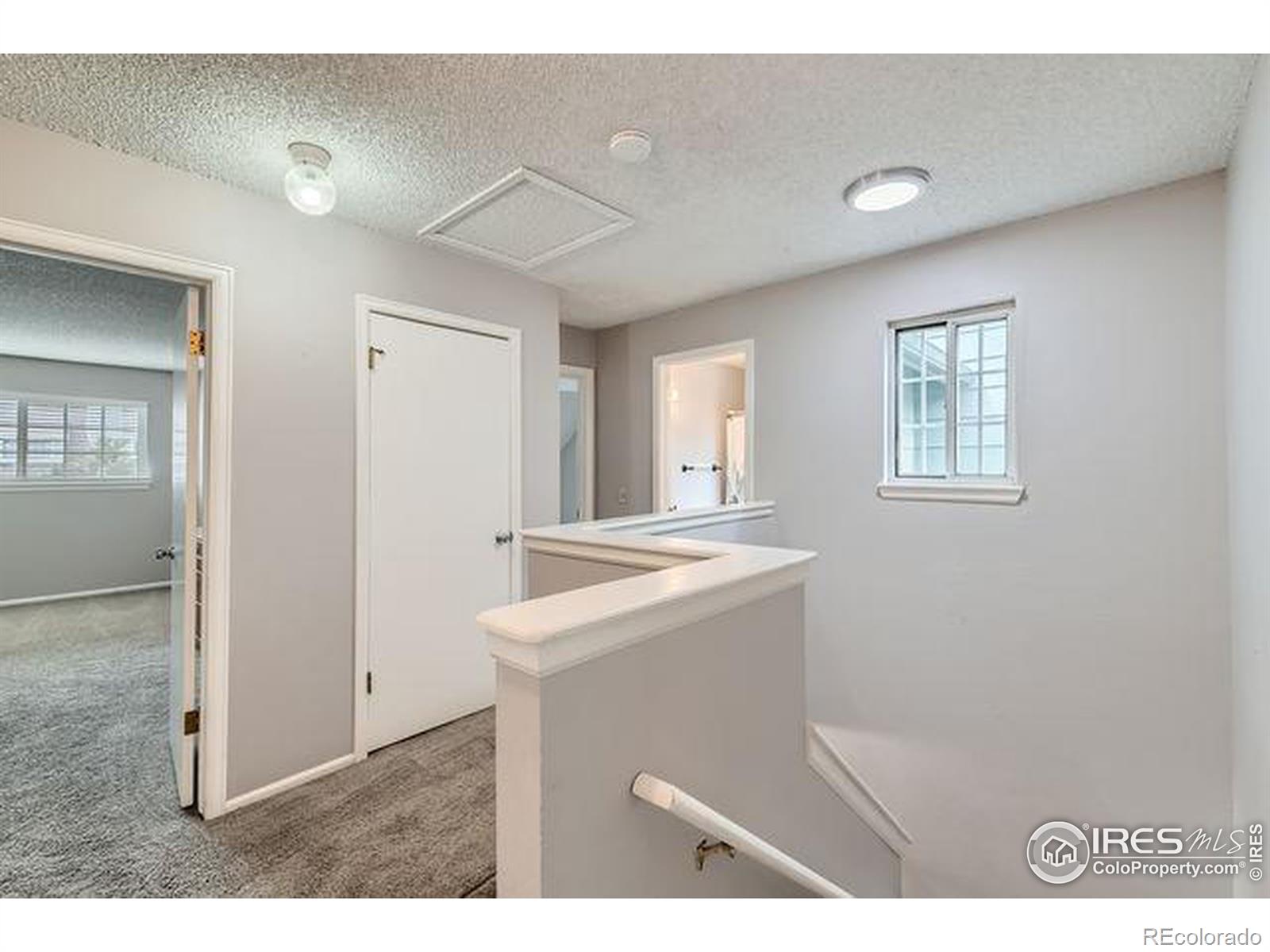 10407 Red Mountain W