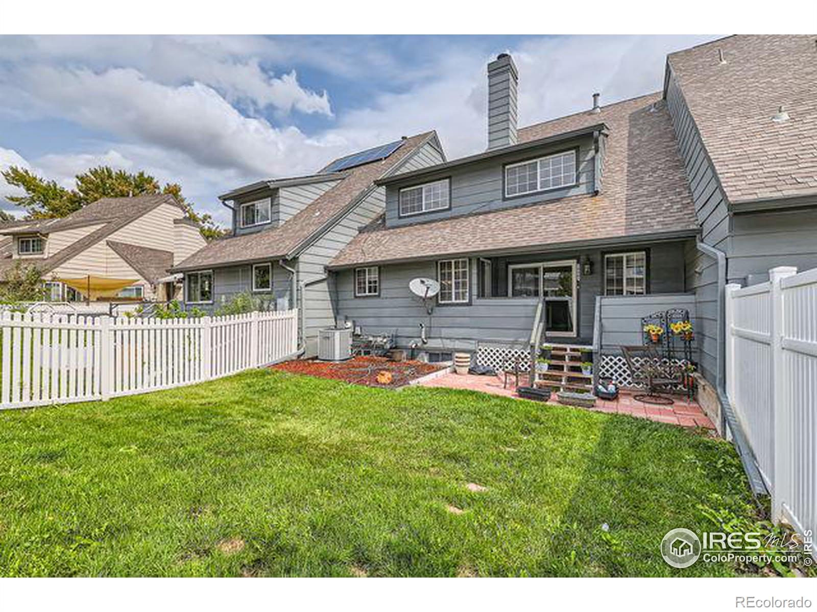 10407 Red Mountain W