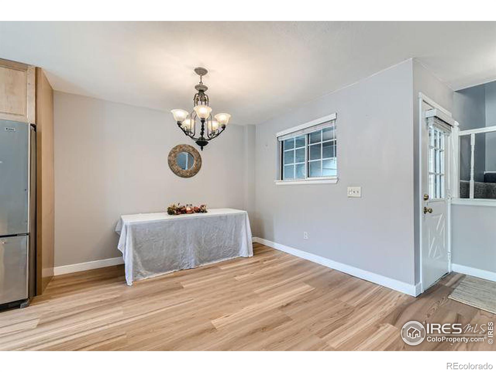 10407 Red Mountain W