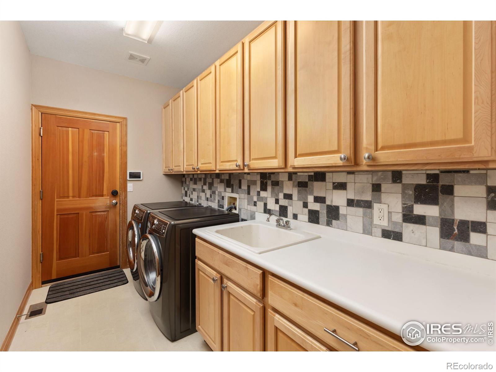 2841 Ironwood Circle