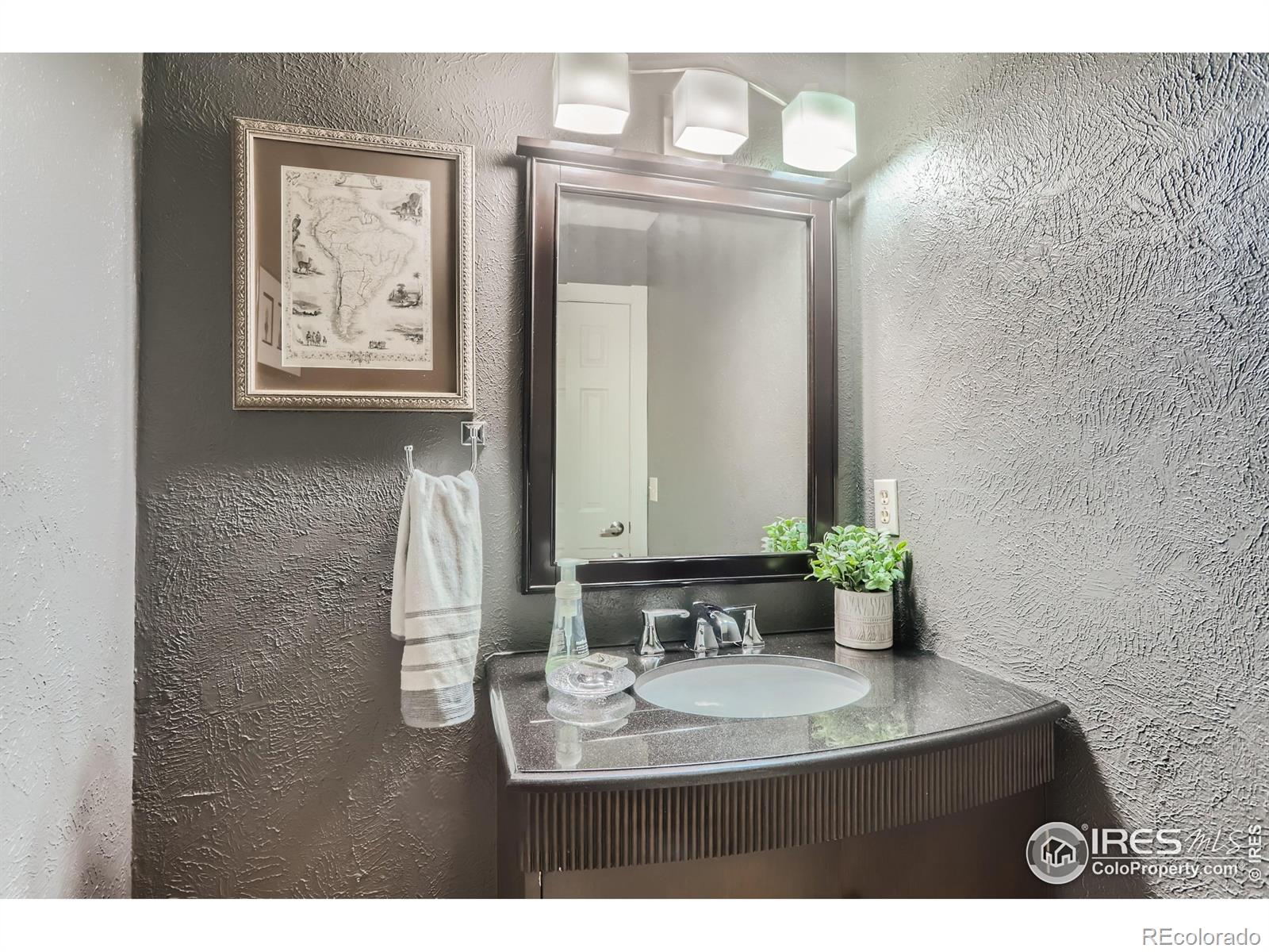 3673 Hazelwood Court