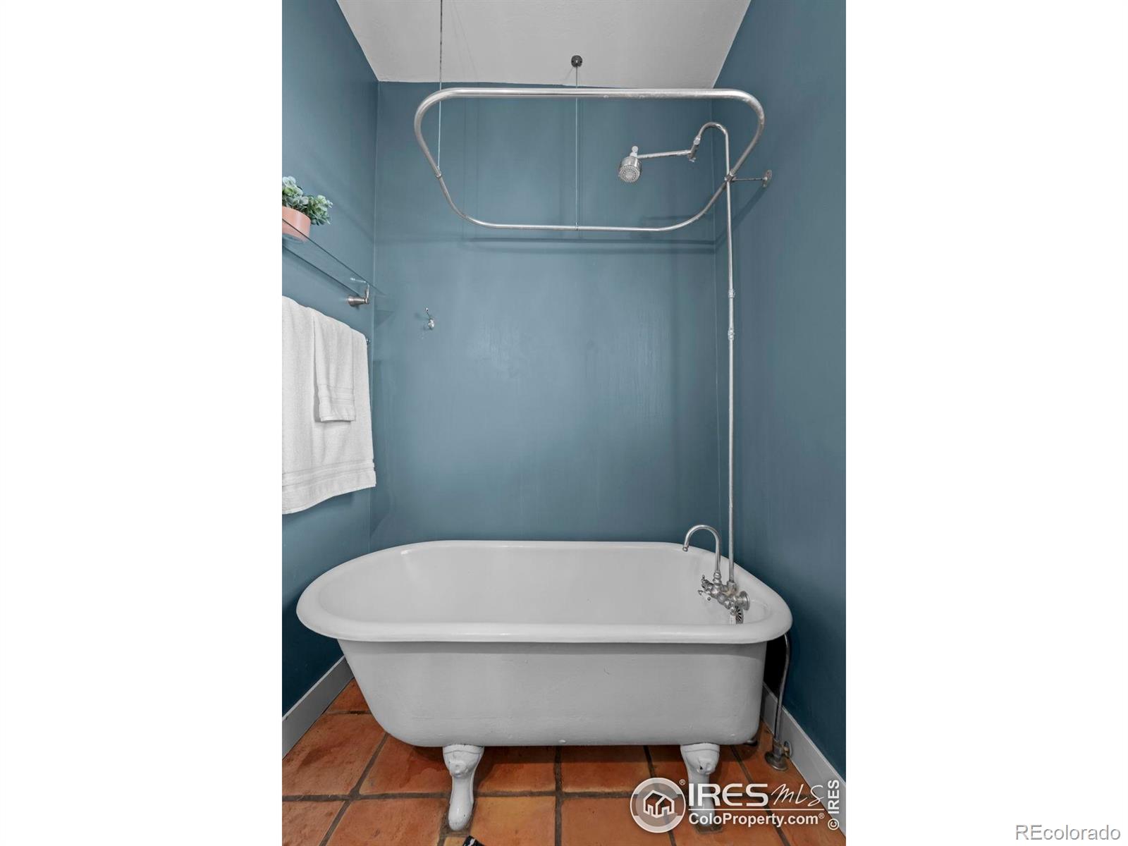 1056 S Pennsylvania Street