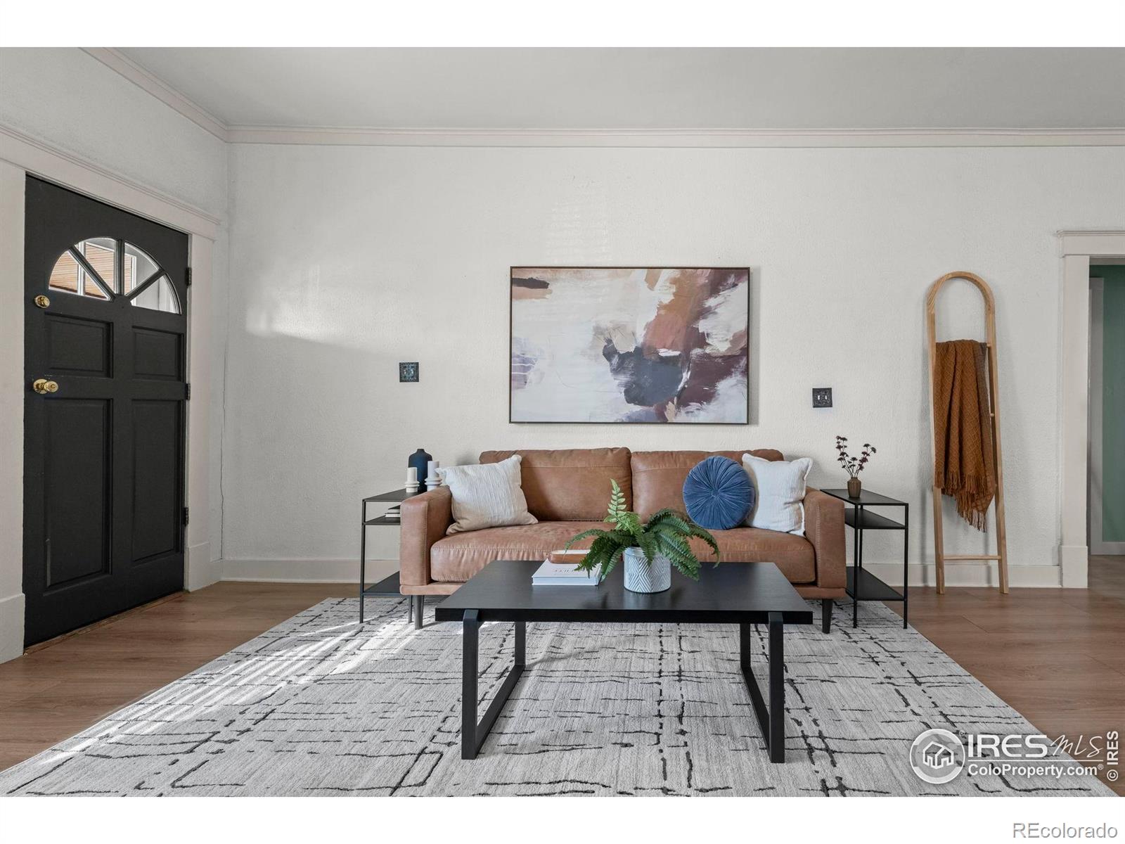 1056 S Pennsylvania Street