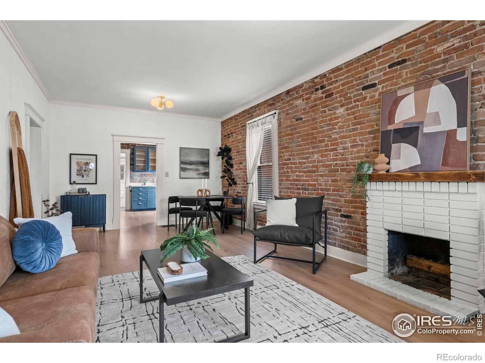 1056 S Pennsylvania Street