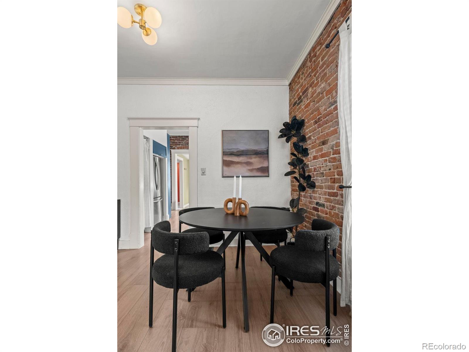 1056 S Pennsylvania Street