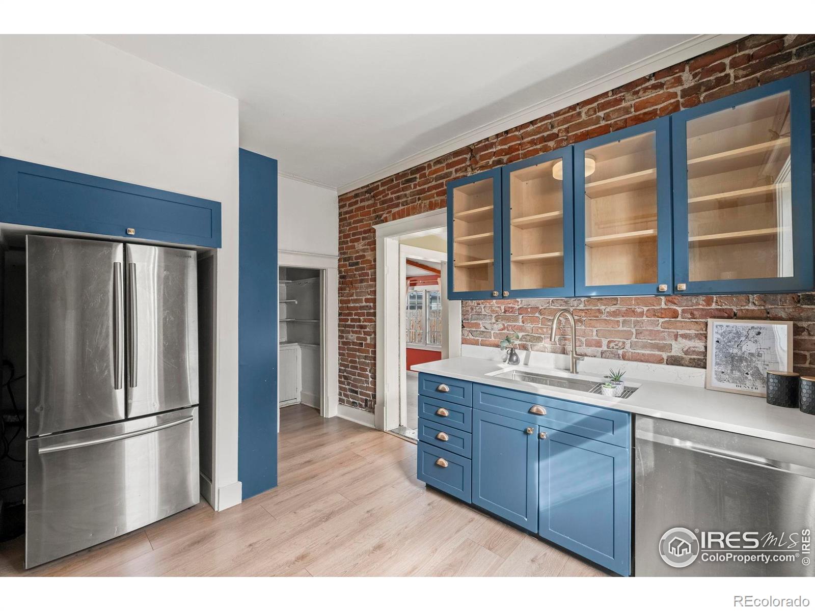 1056 S Pennsylvania Street