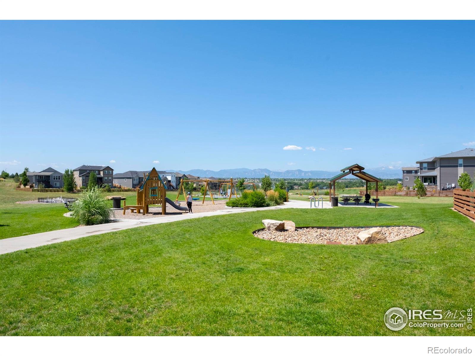652 Pinecliff Drive