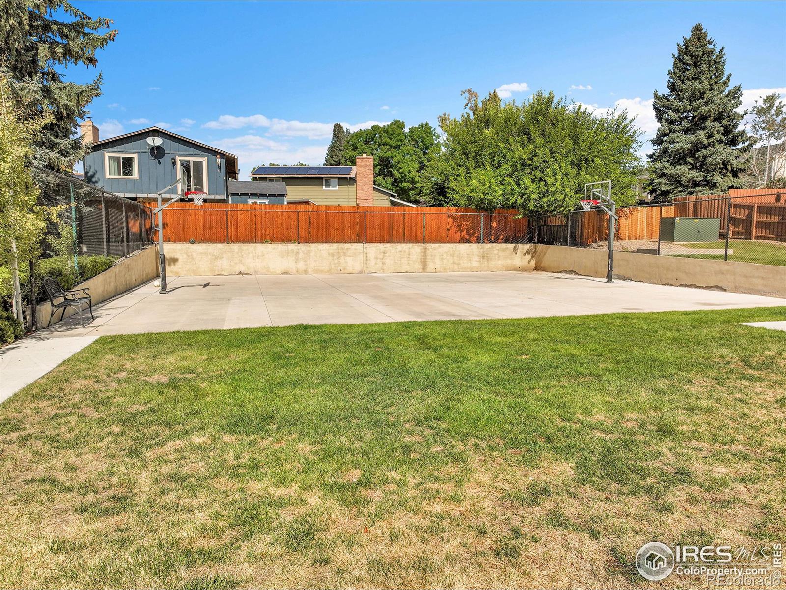 9438 W 89th Circle