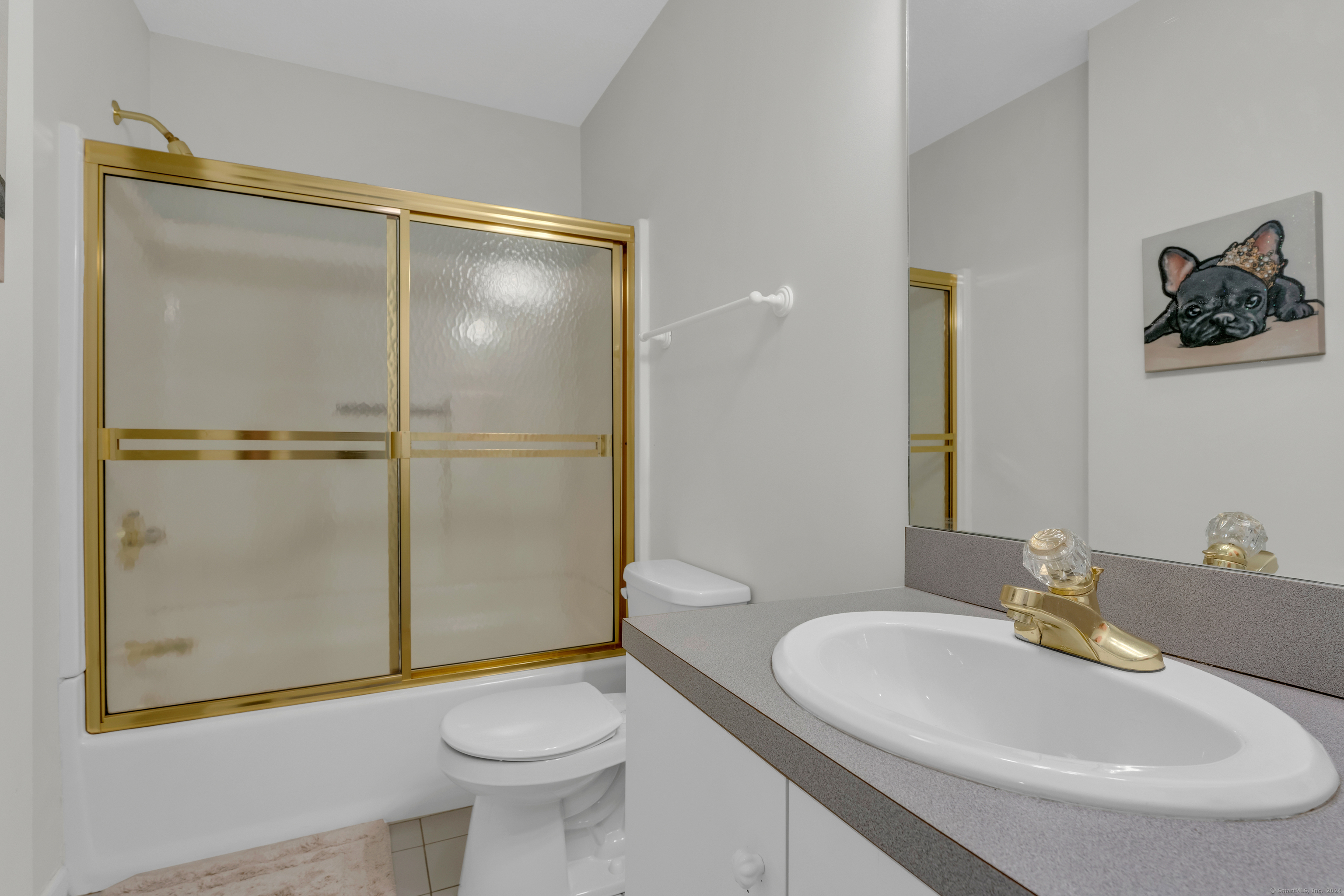 11 Saint John Street E10