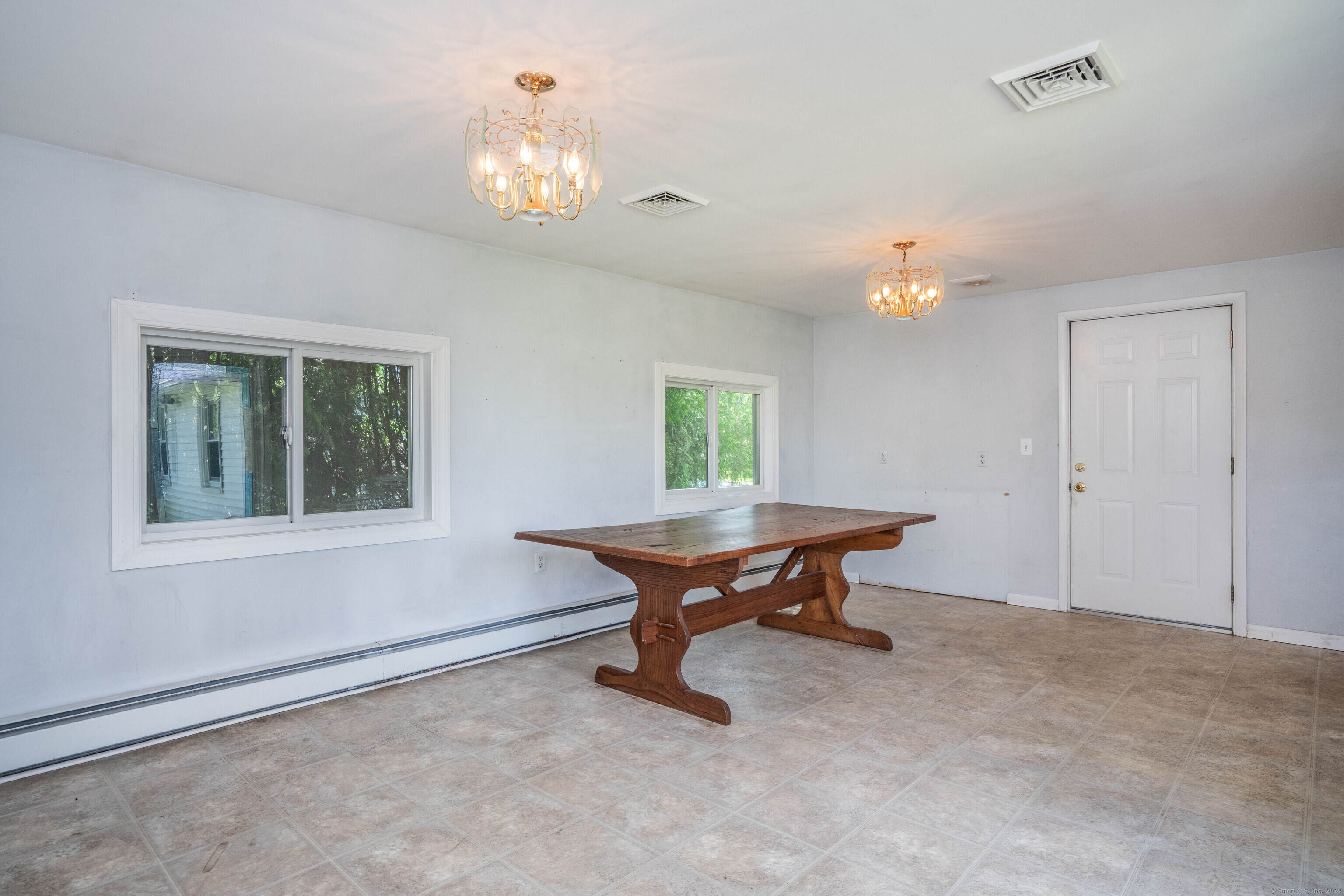 40 Sterling Drive
