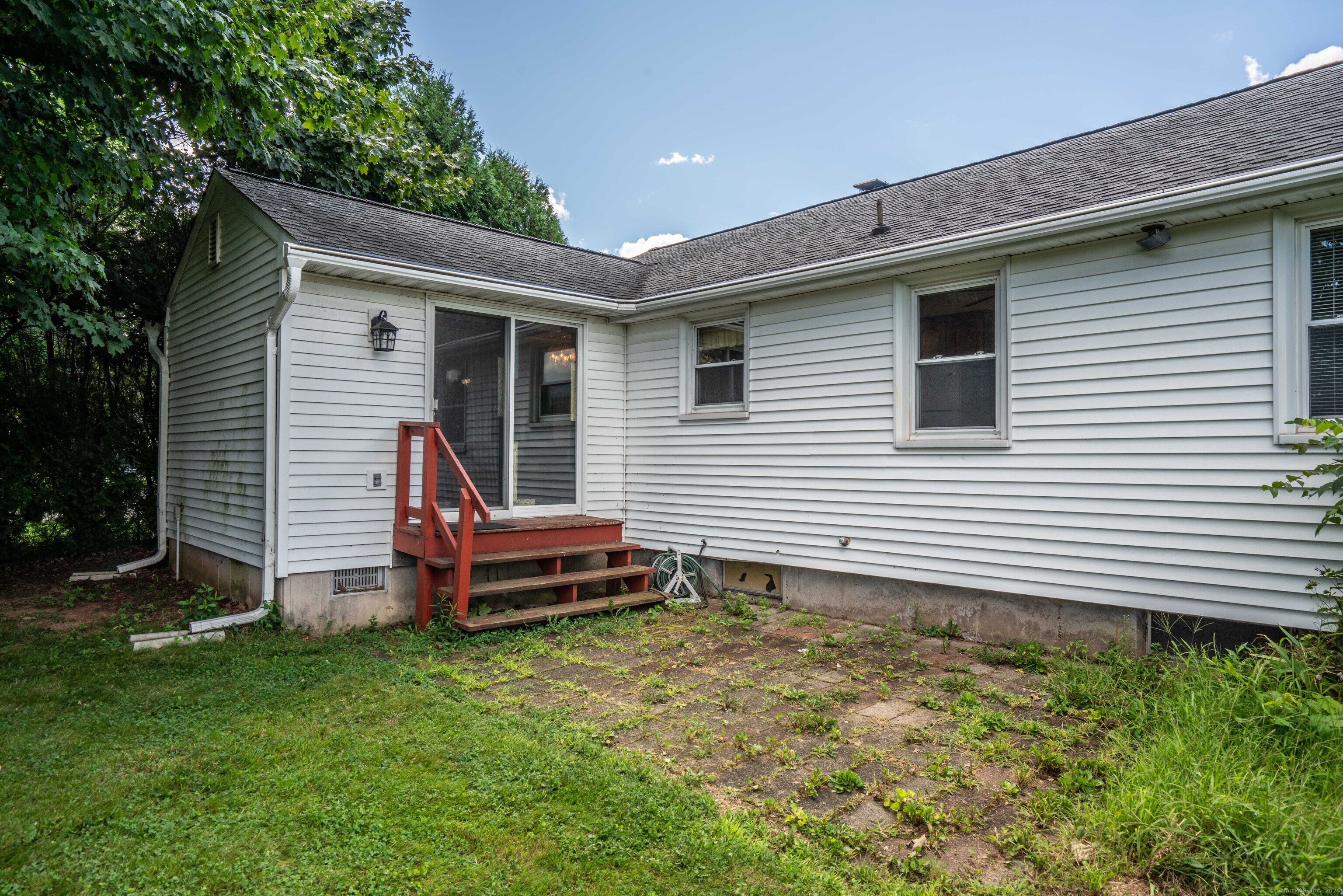 40 Sterling Drive