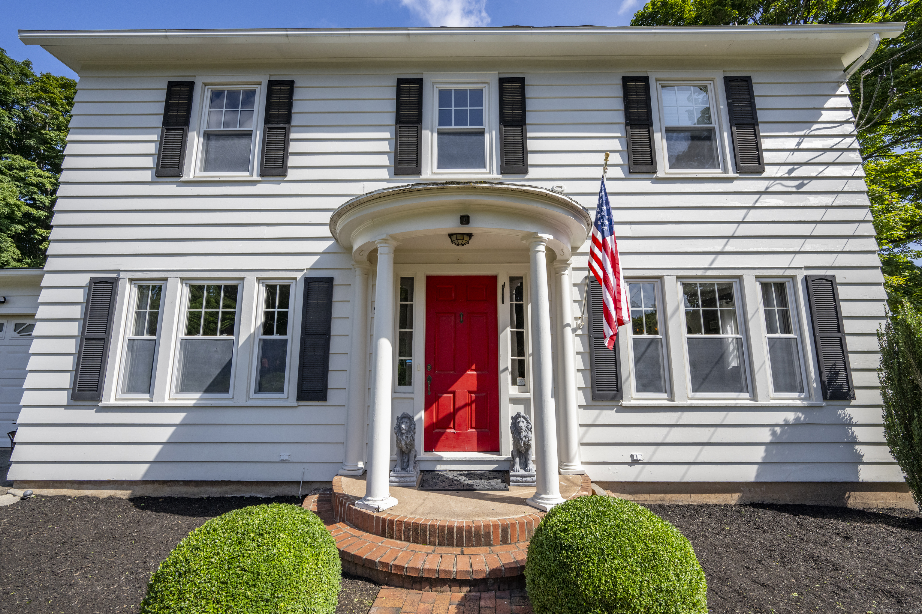 95 Main Street