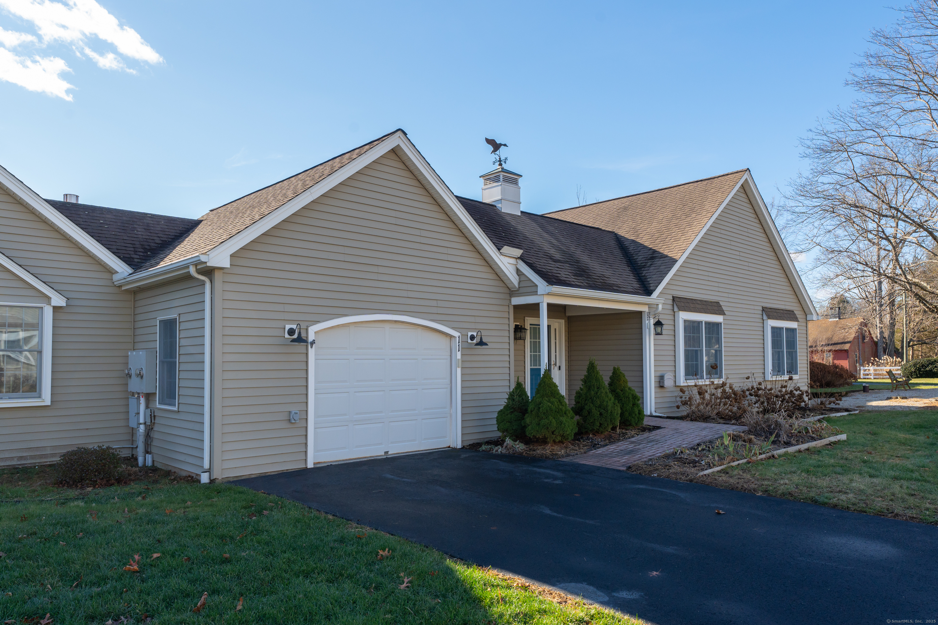 11 Hamlet Manor Lane 11