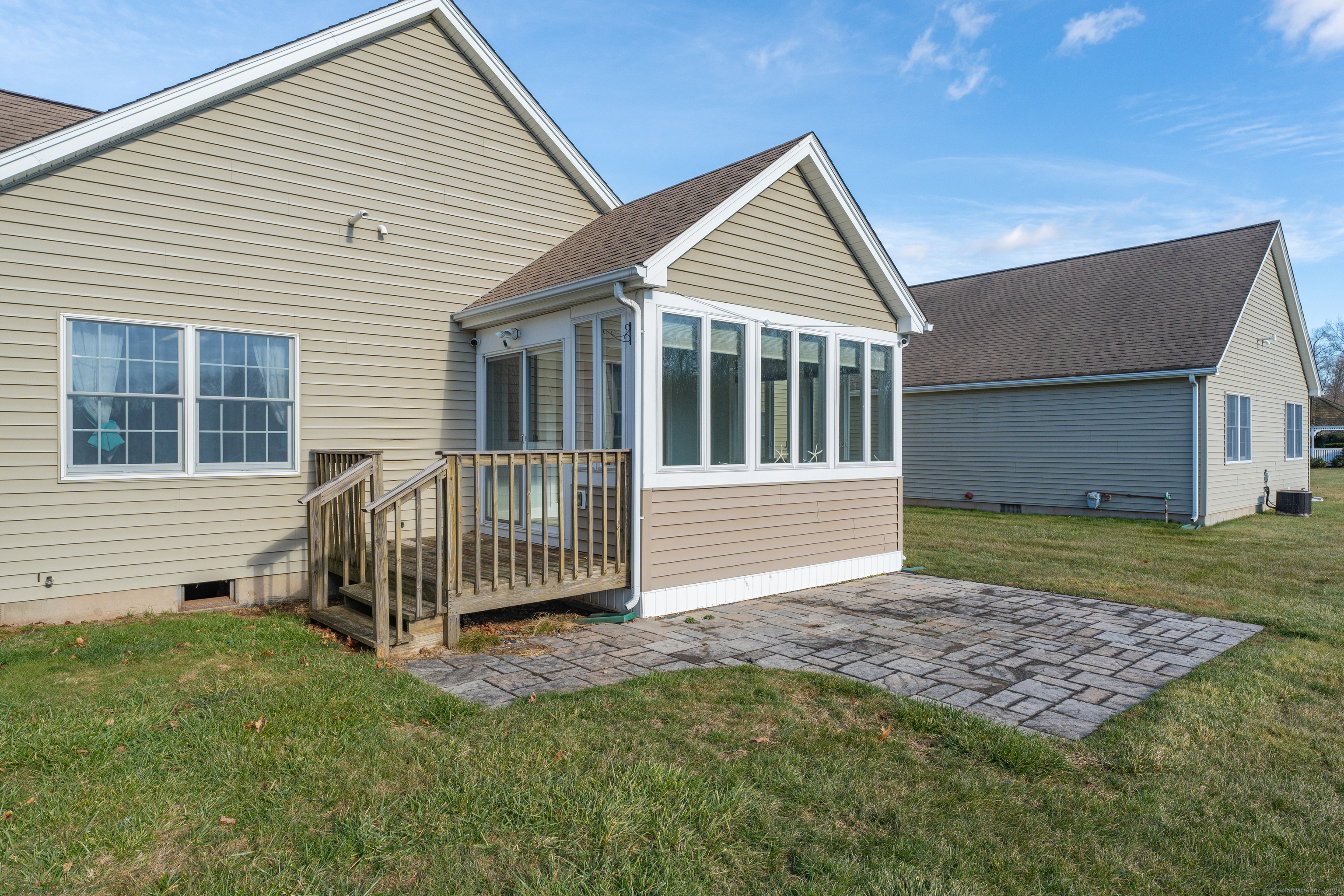 11 Hamlet Manor Lane 11
