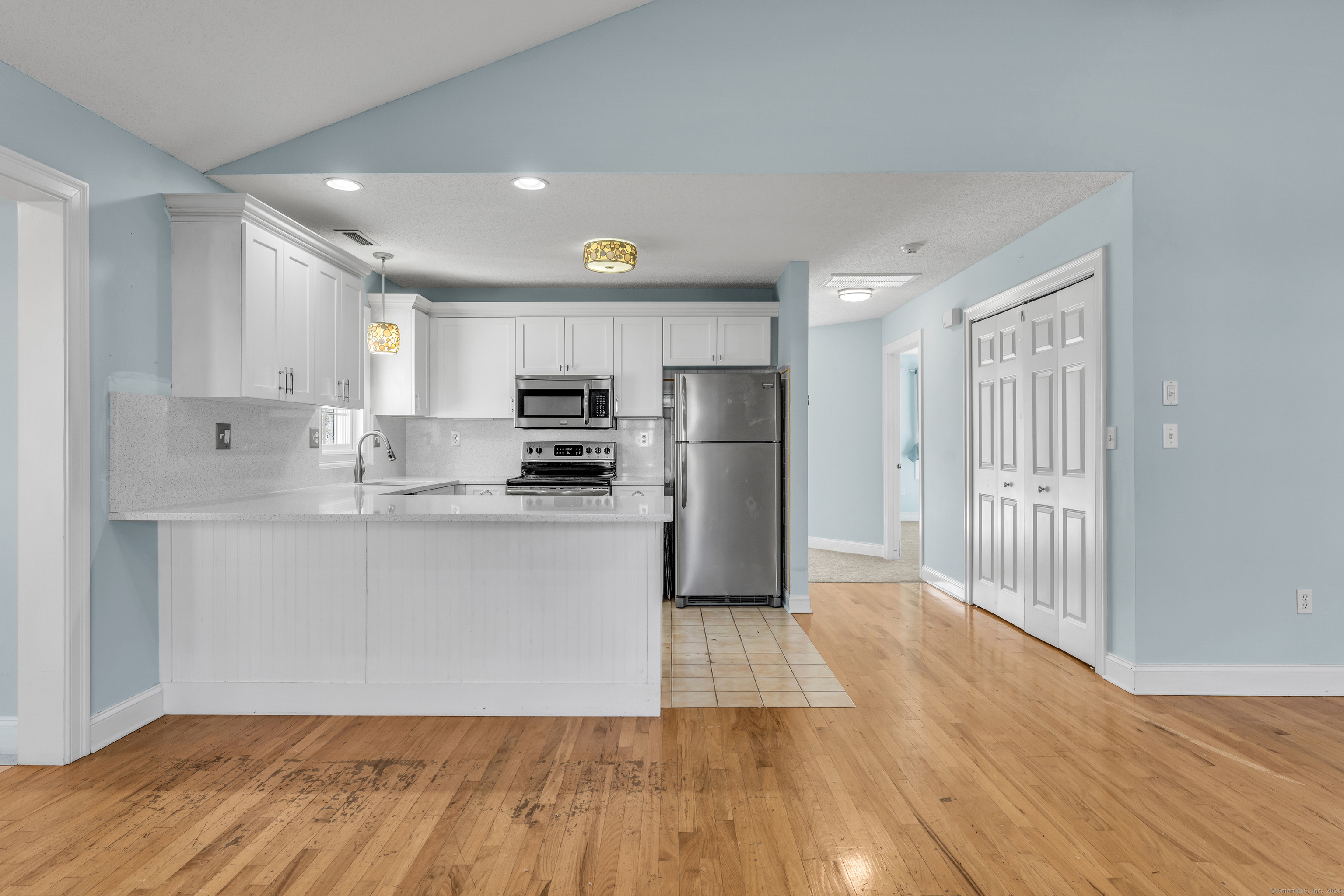 11 Hamlet Manor Lane 11