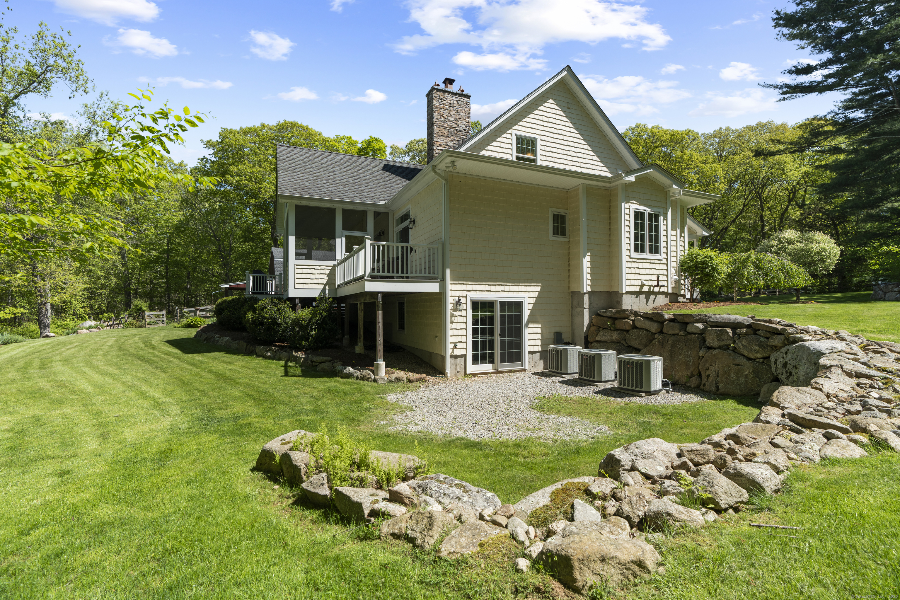140 Podunk Road