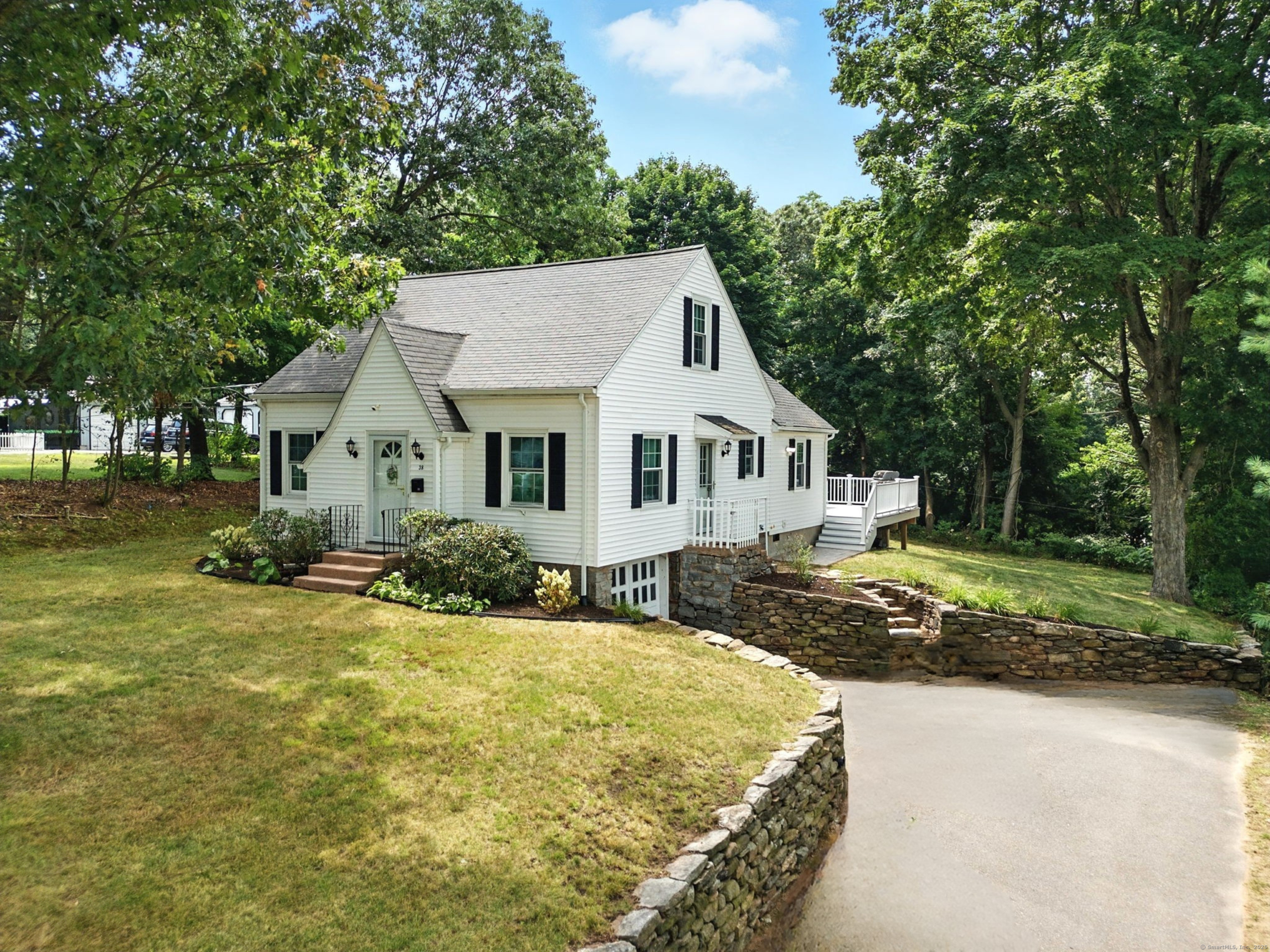 38 Linden Street