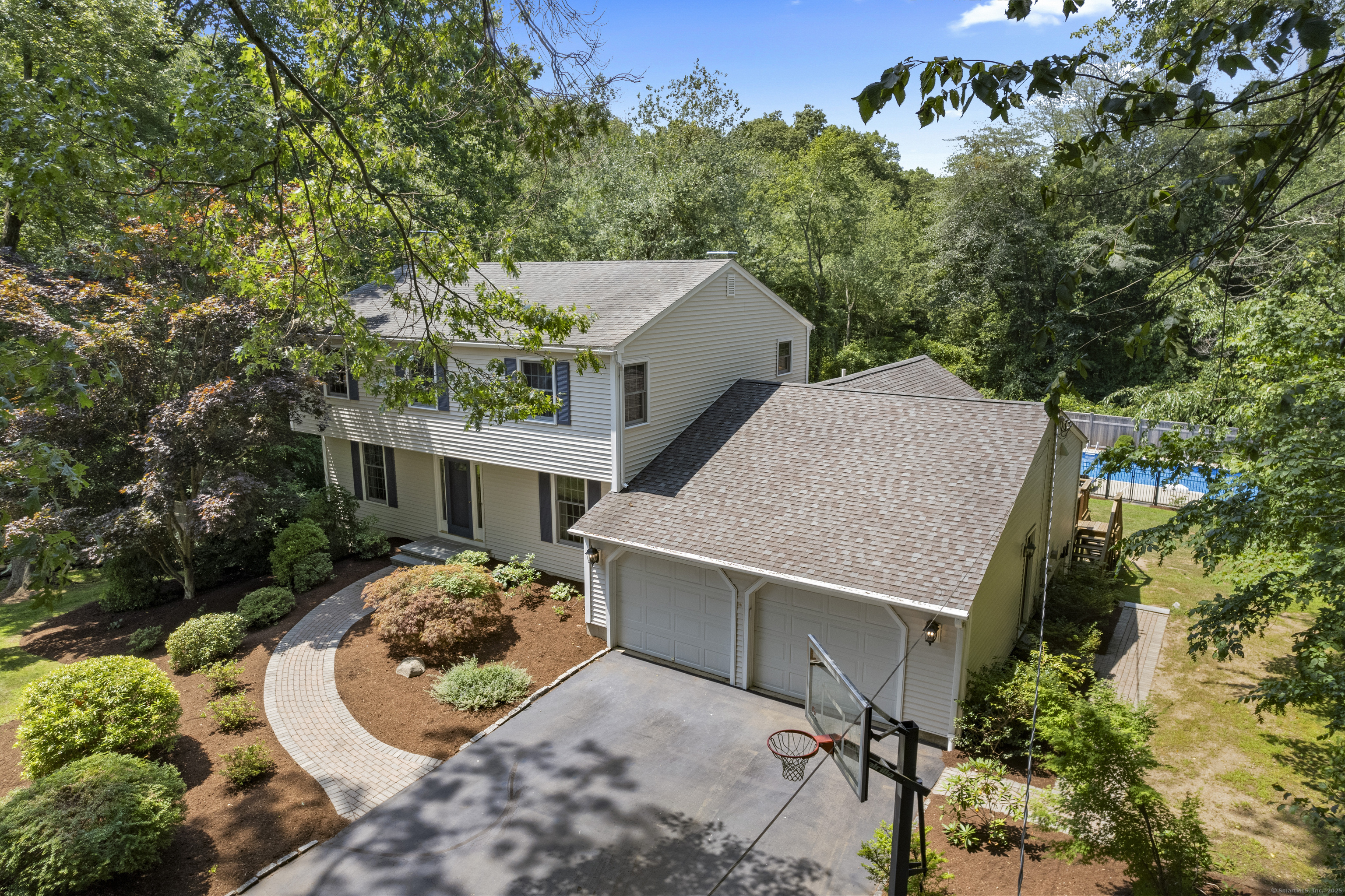 241 Hunters Trail