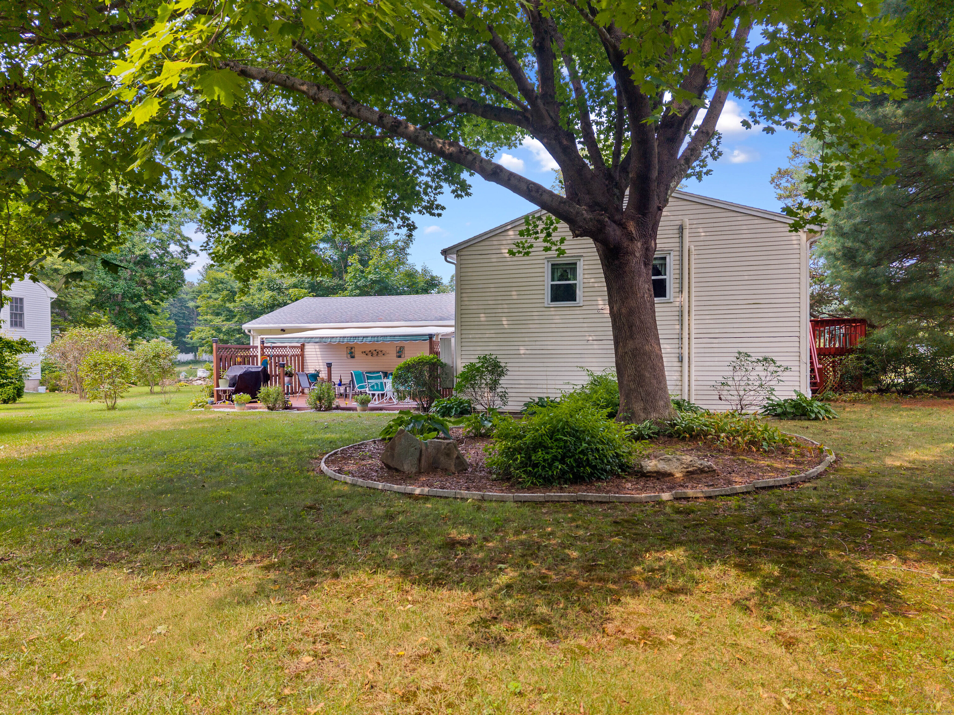 8 Horseshoe Road