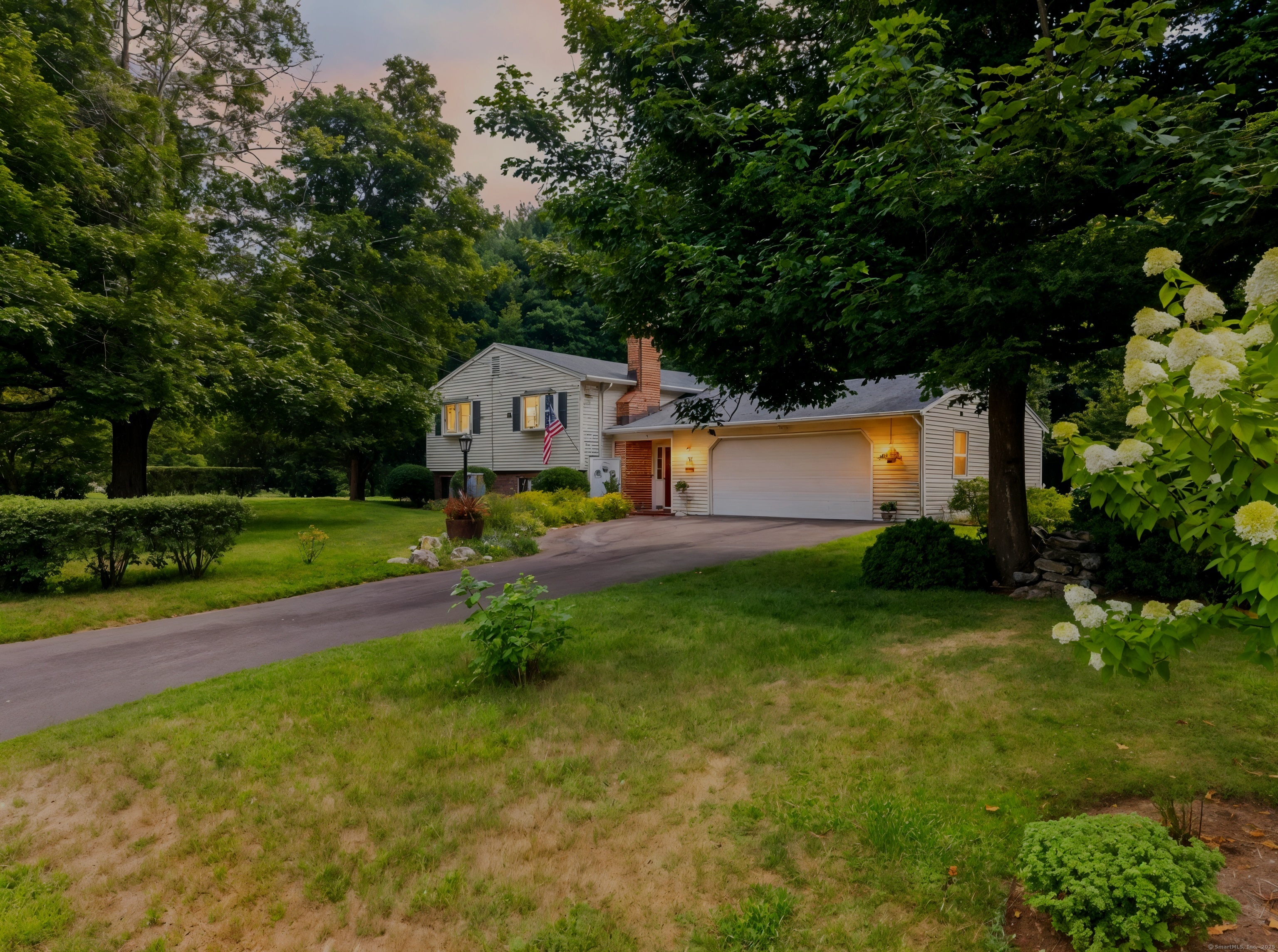 8 Horseshoe Road