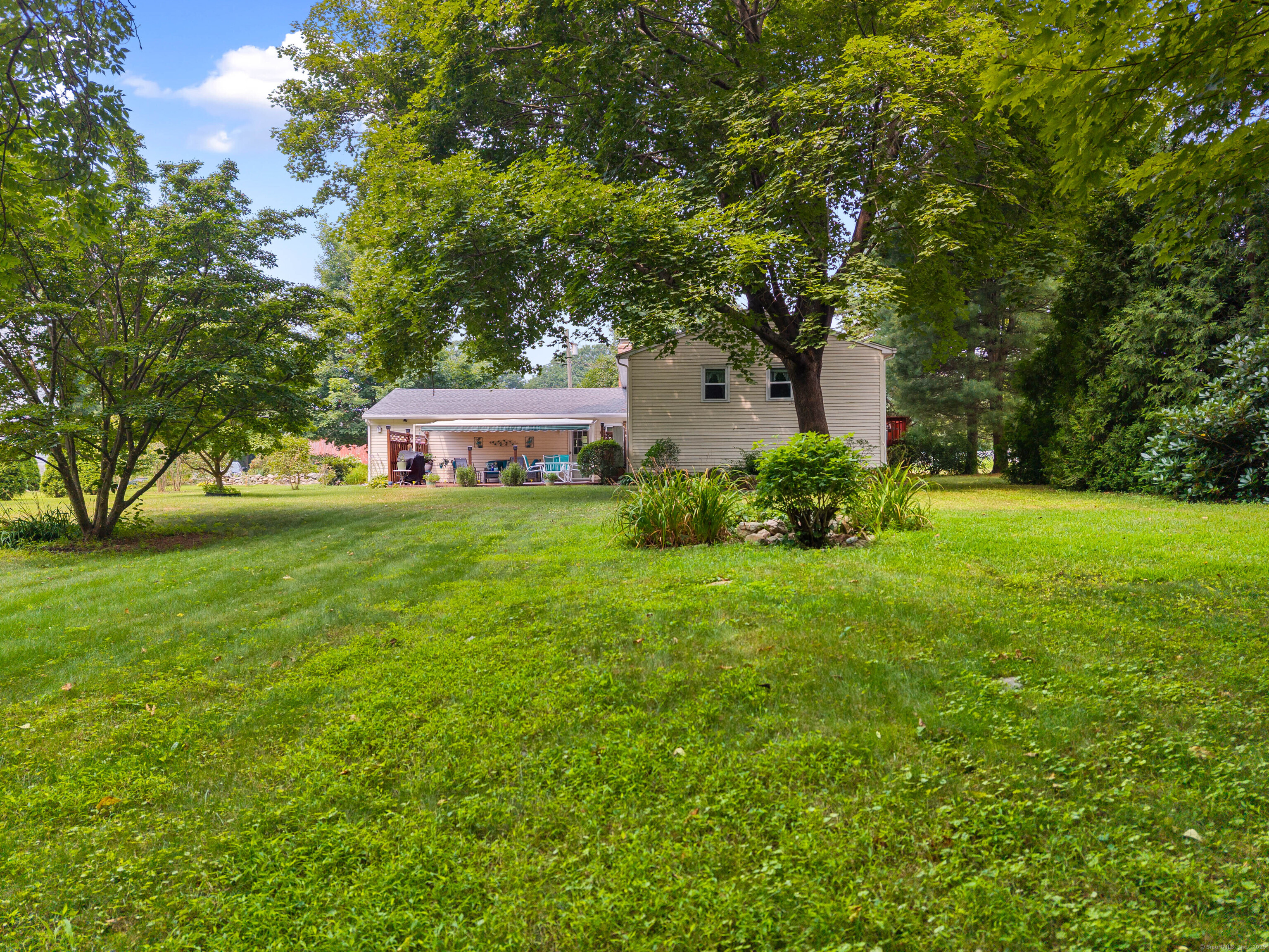 8 Horseshoe Road