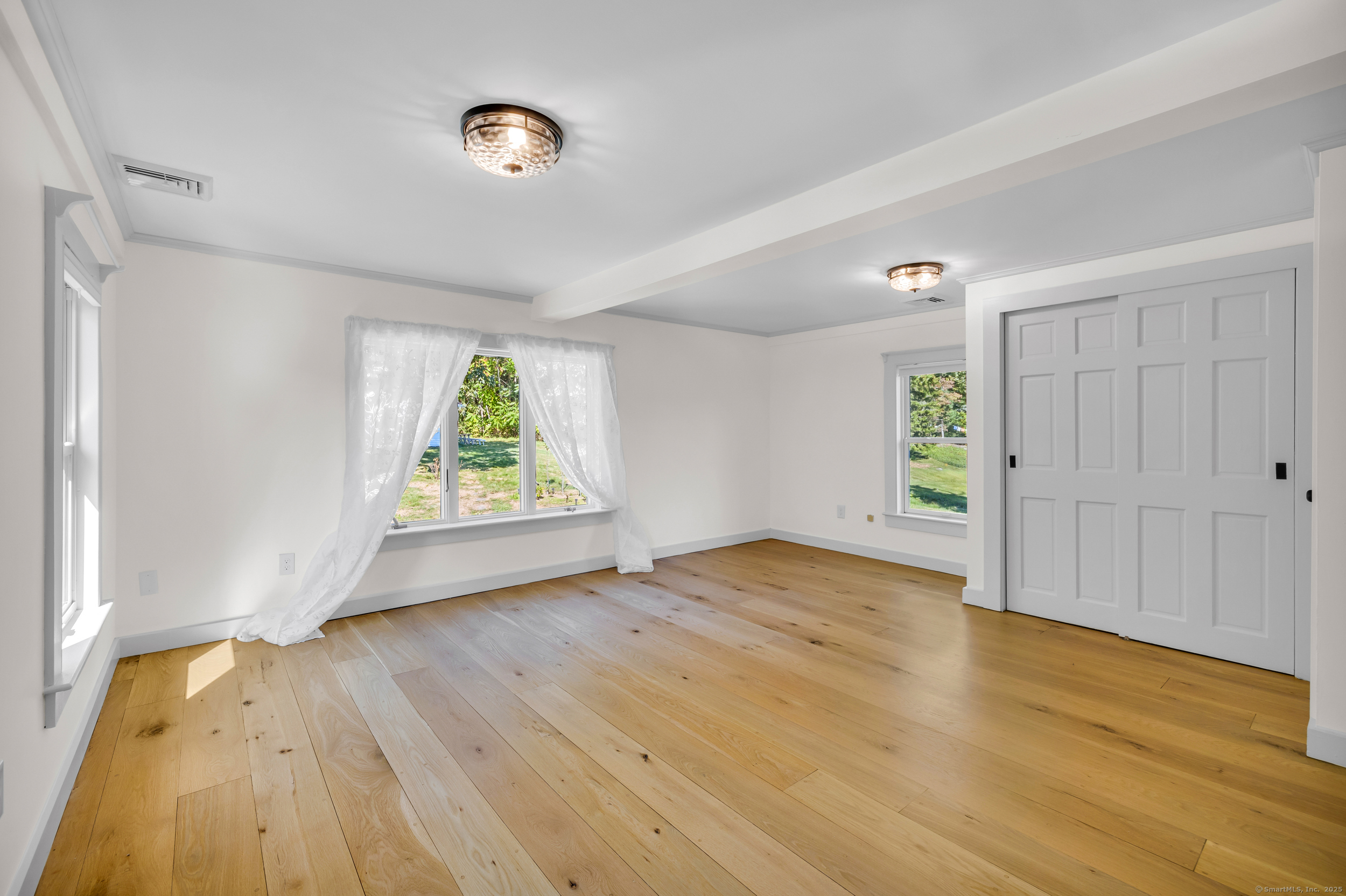 99 Horse Pond Road