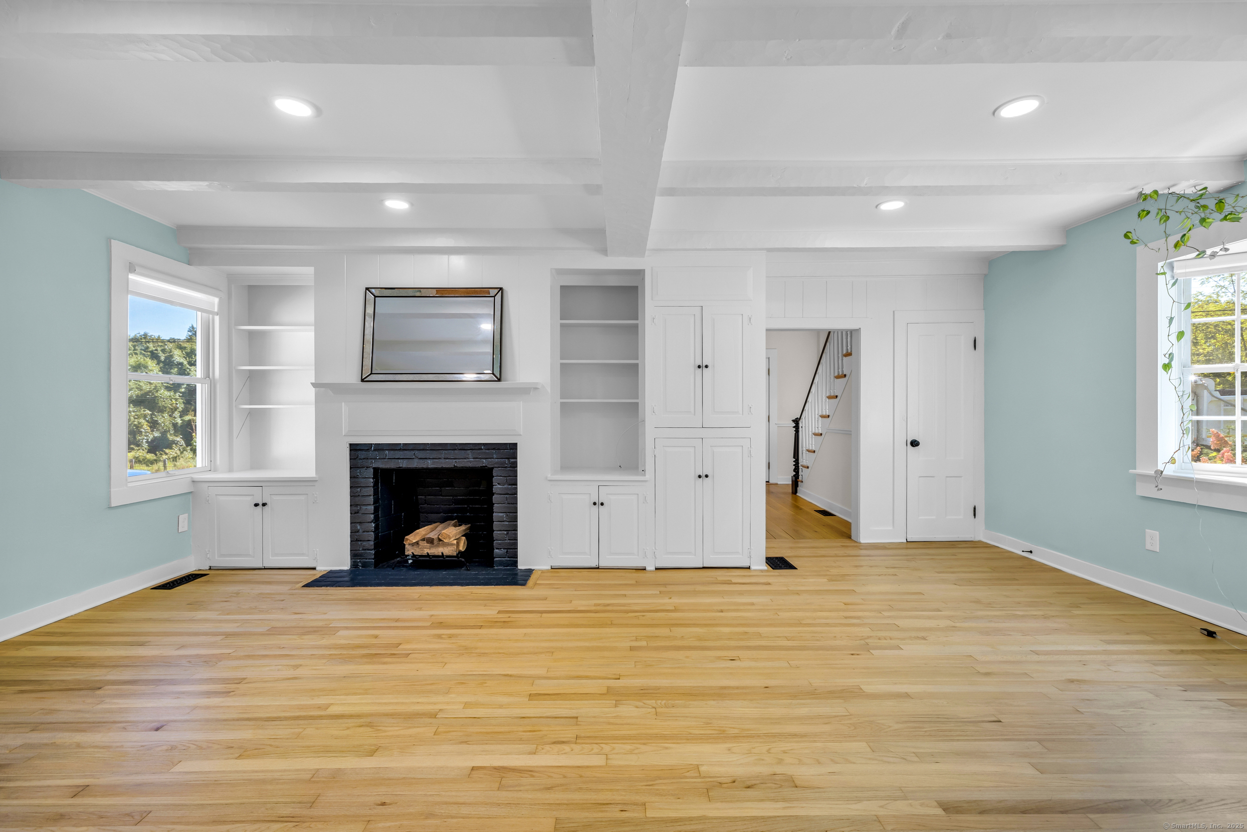 99 Horse Pond Road