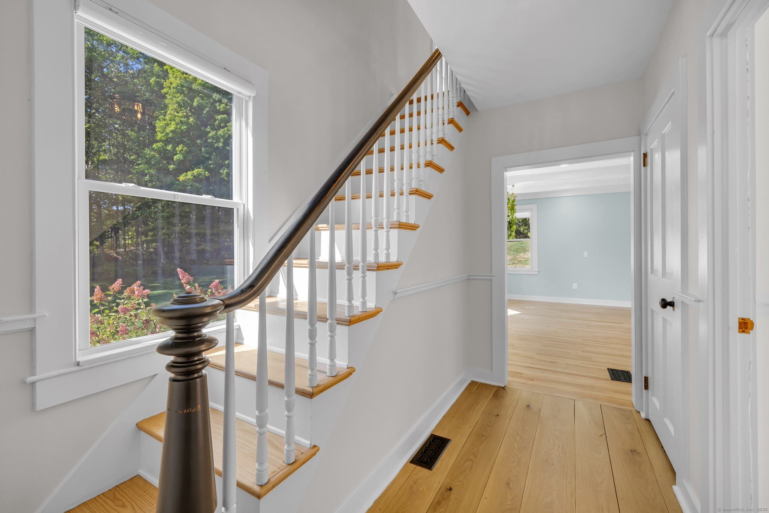 99 Horse Pond Road