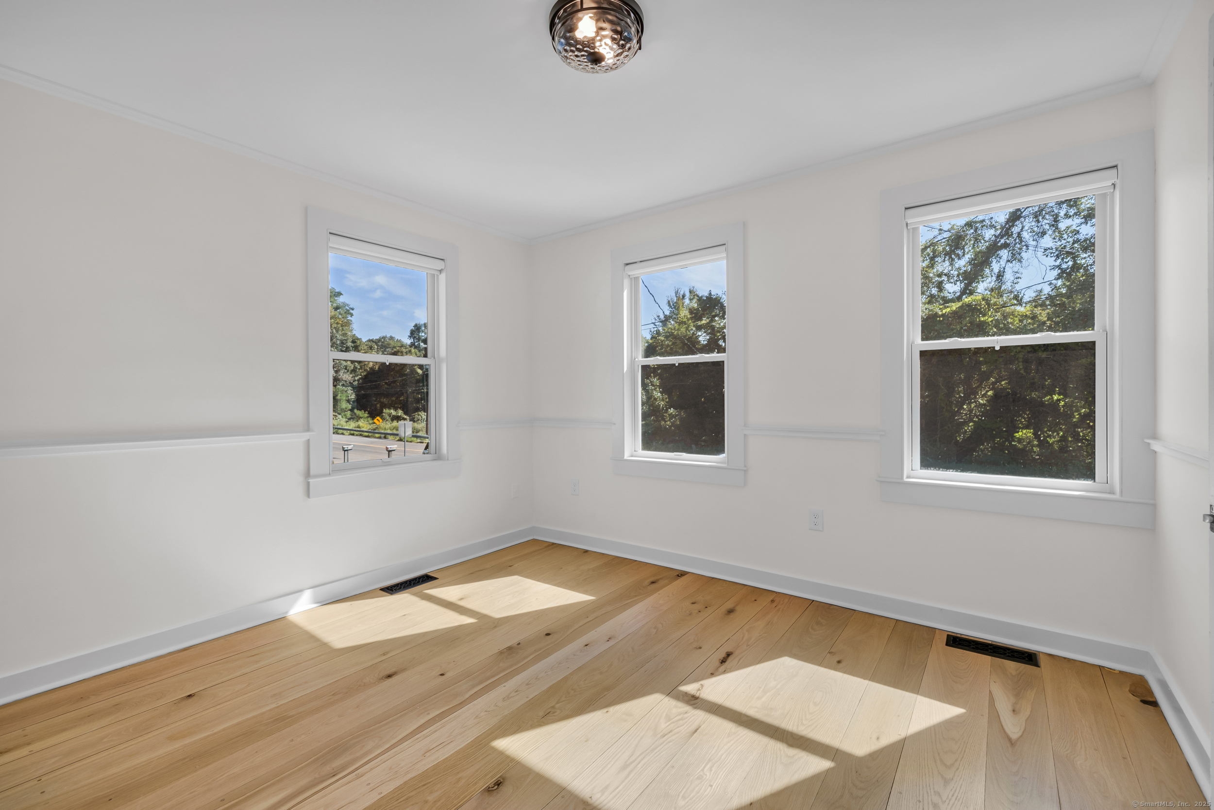 99 Horse Pond Road