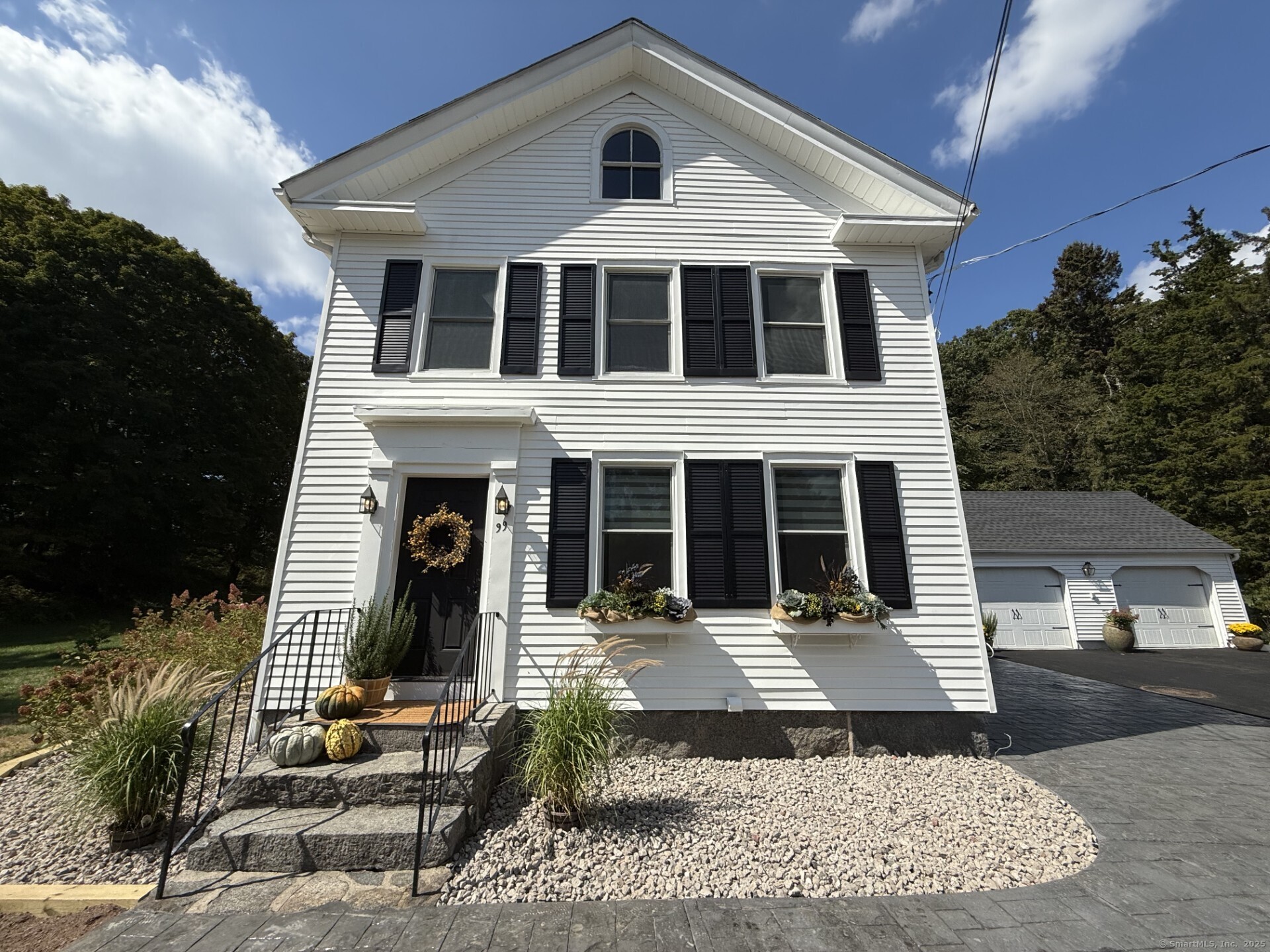 99 Horse Pond Road