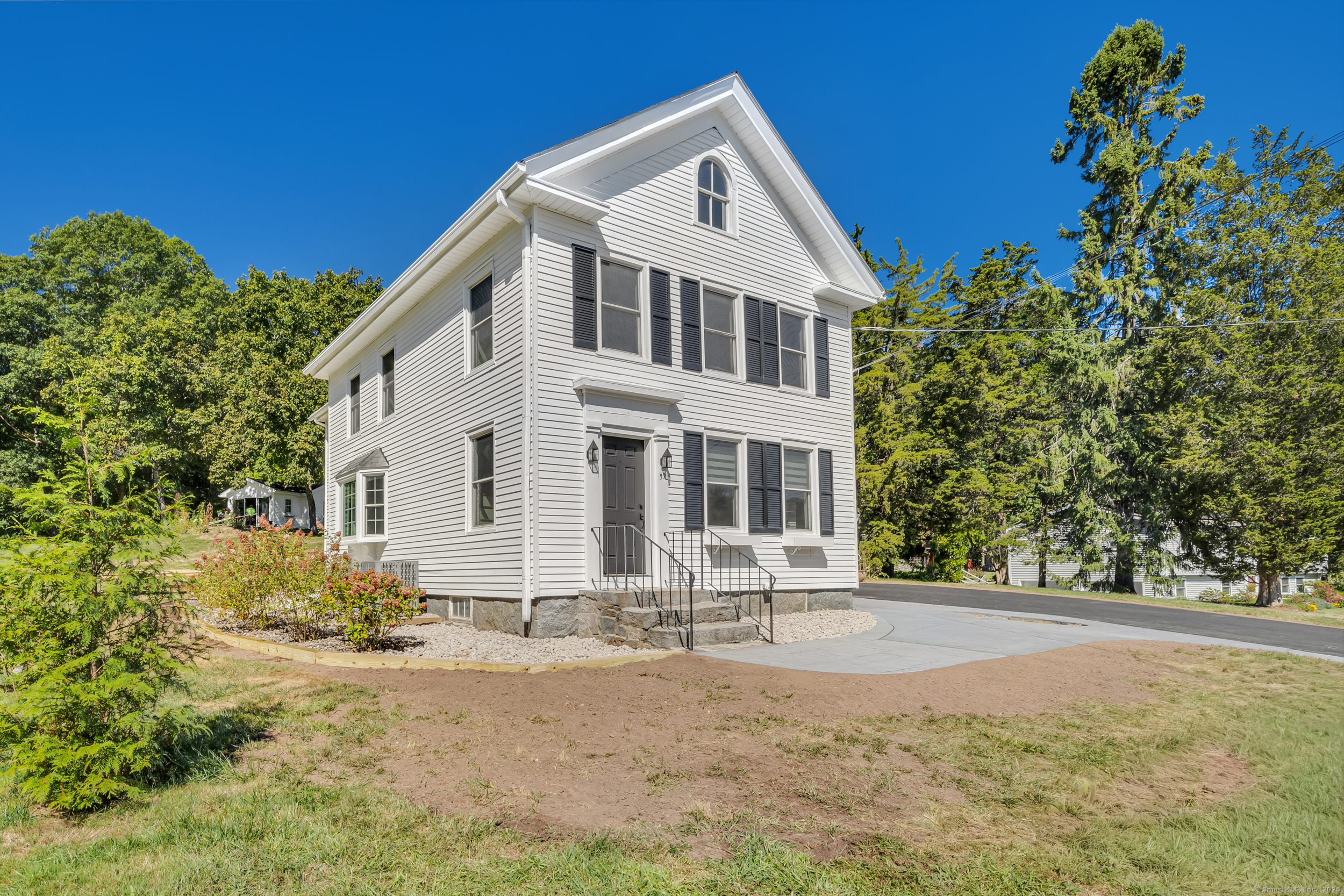 99 Horse Pond Road