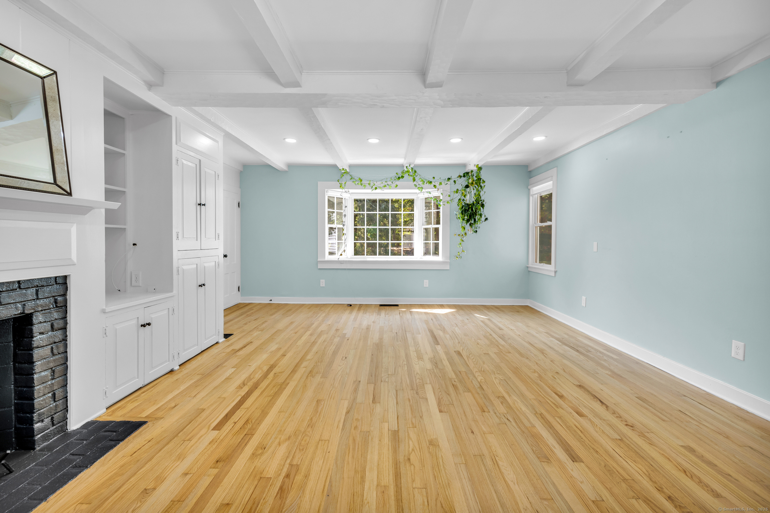 99 Horse Pond Road