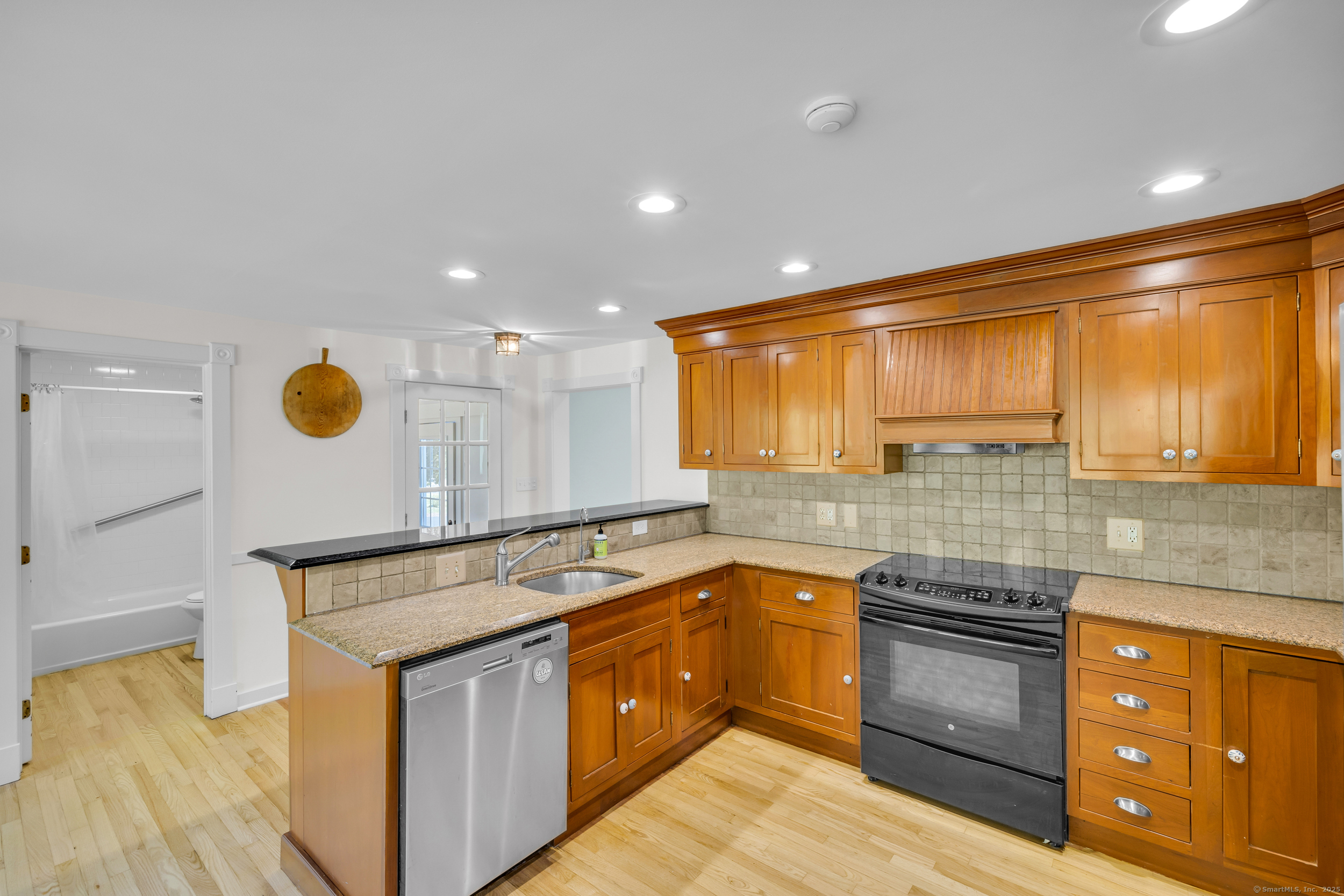 99 Horse Pond Road