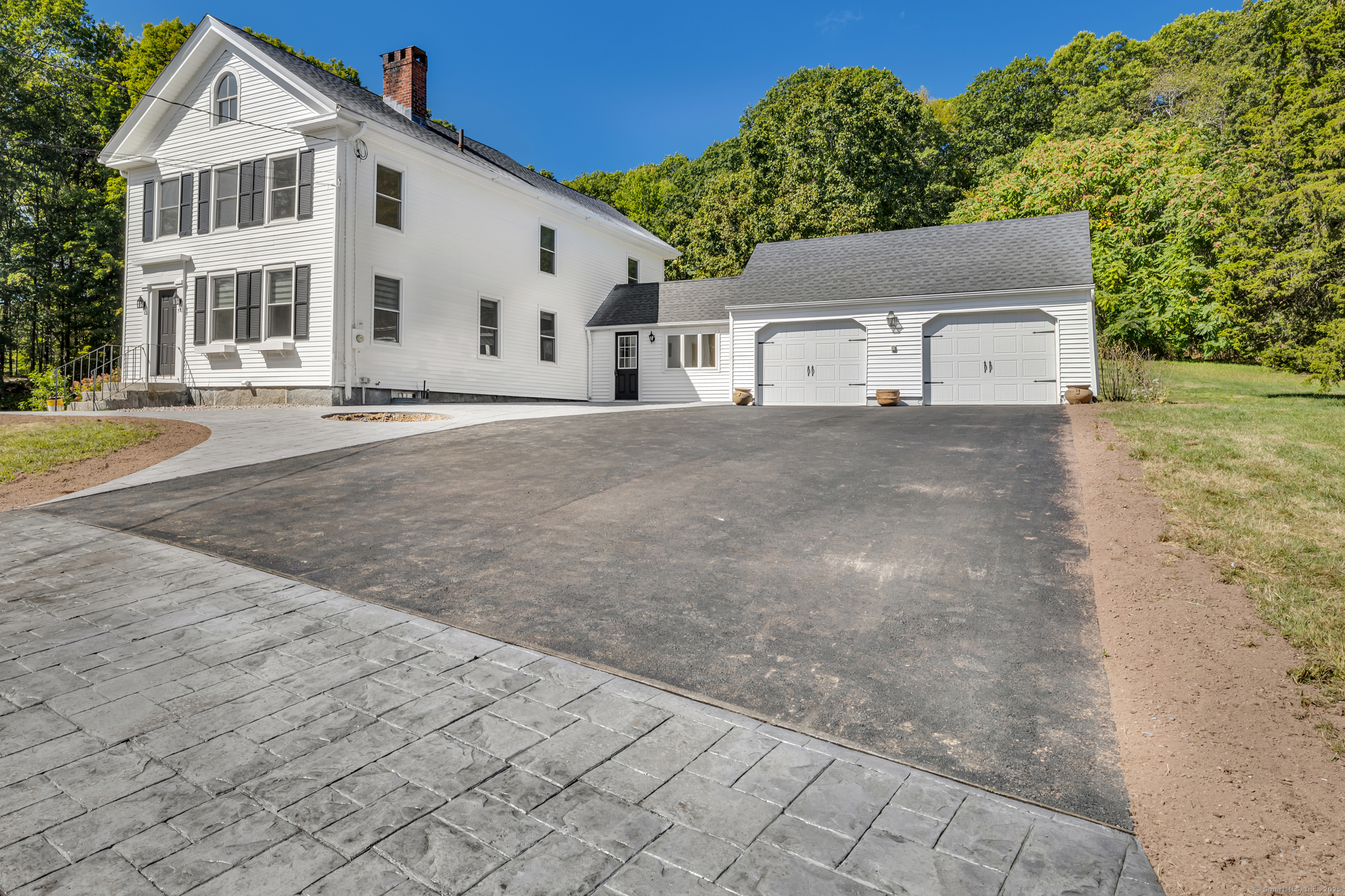 99 Horse Pond Road