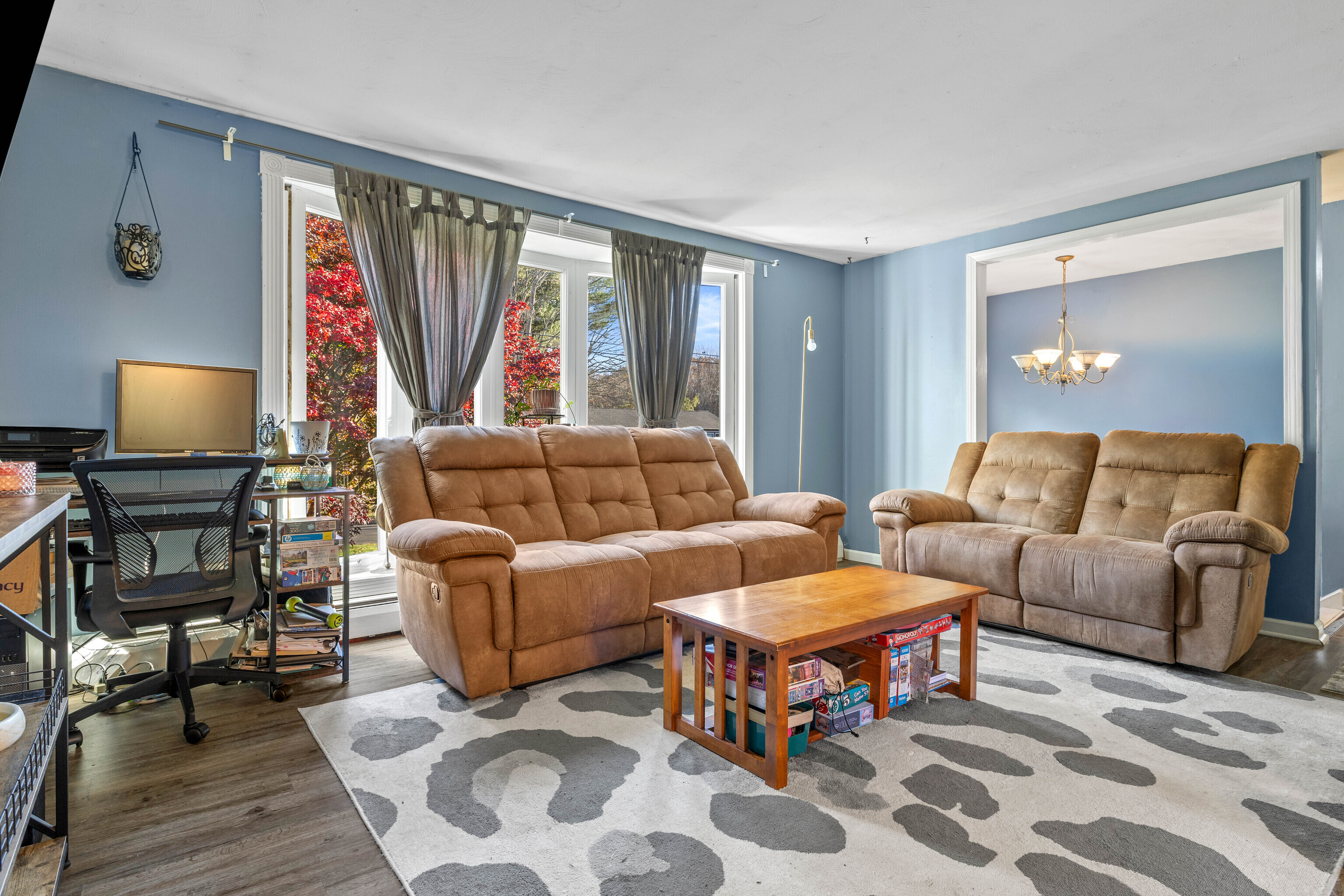 4 Van Dyke Lane