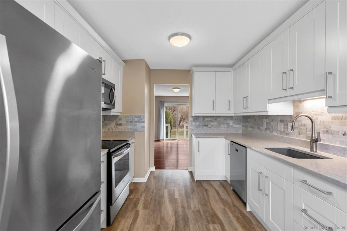 372 Old Rock Road 372