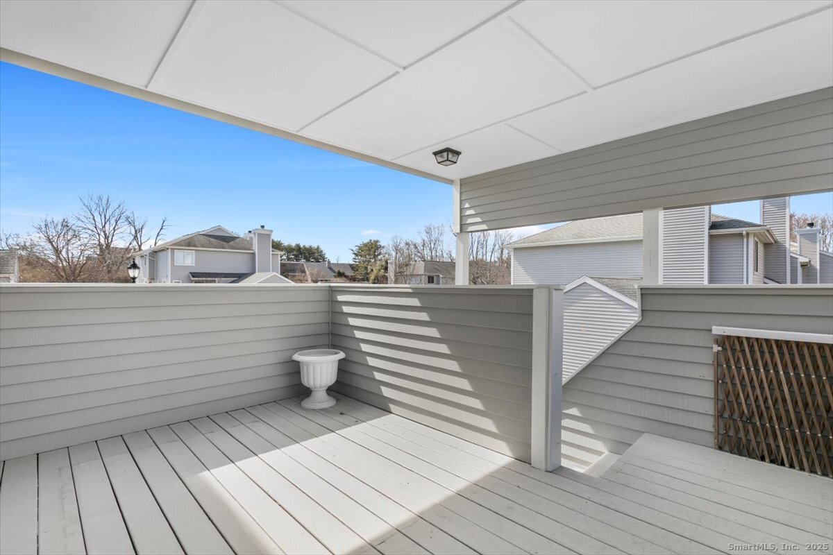 372 Old Rock Road 372