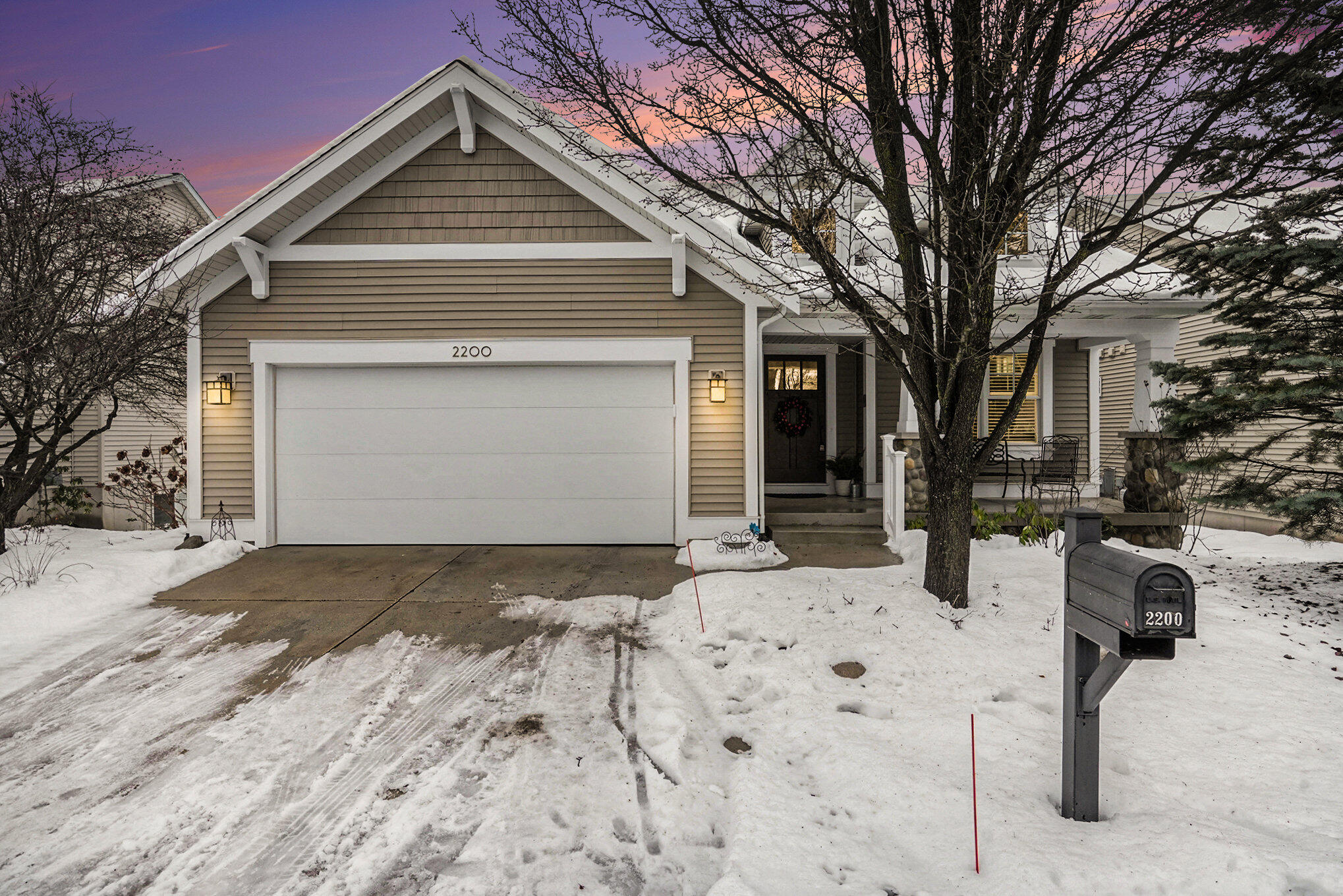 2200 N Greenstone Drive