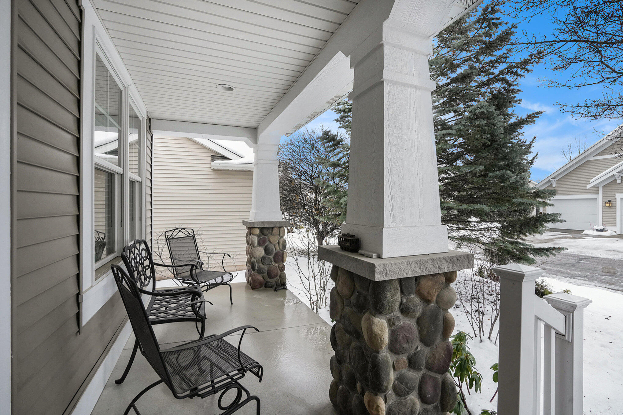 2200 N Greenstone Drive