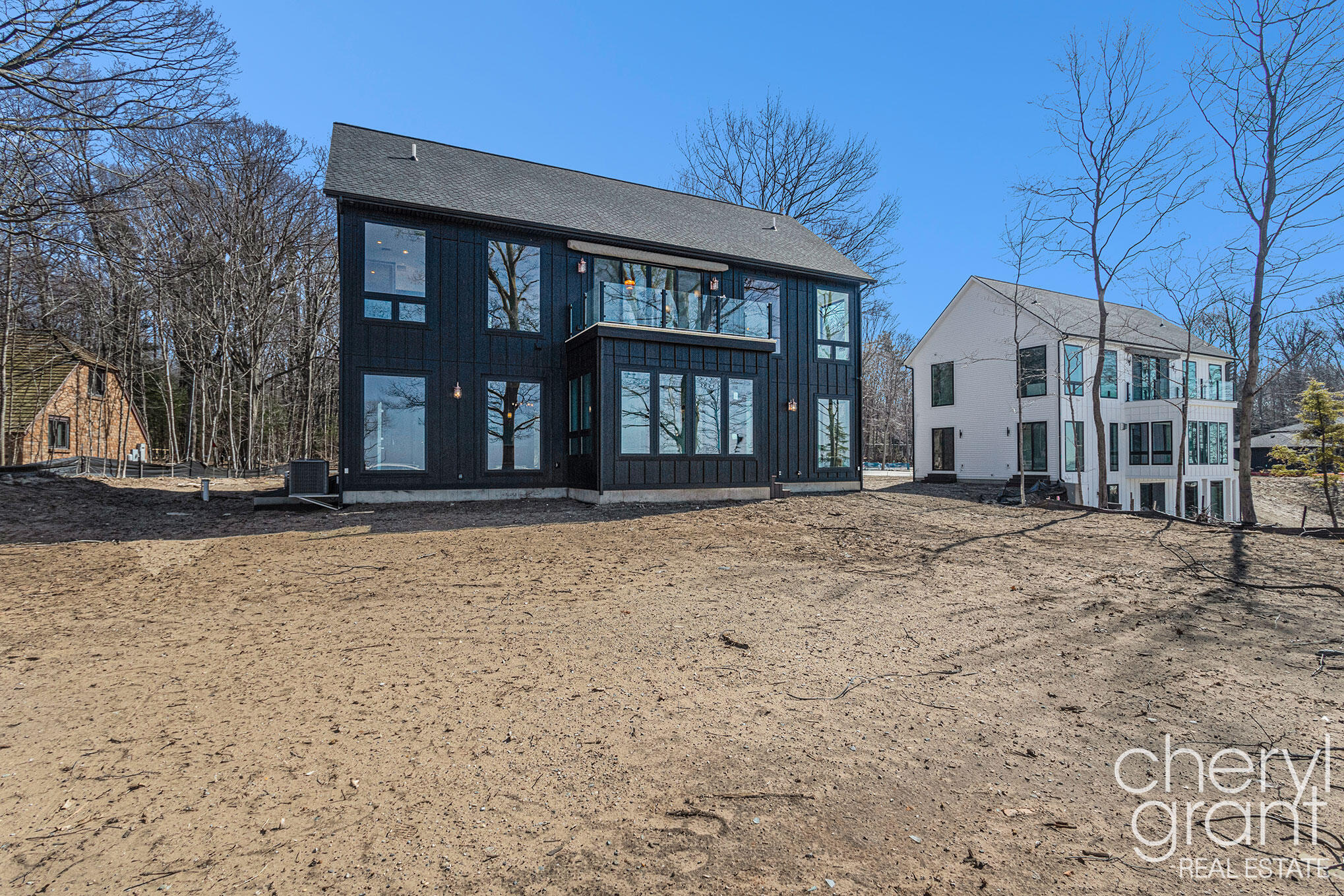 2578 2576, 2572 Lakeshore Drive