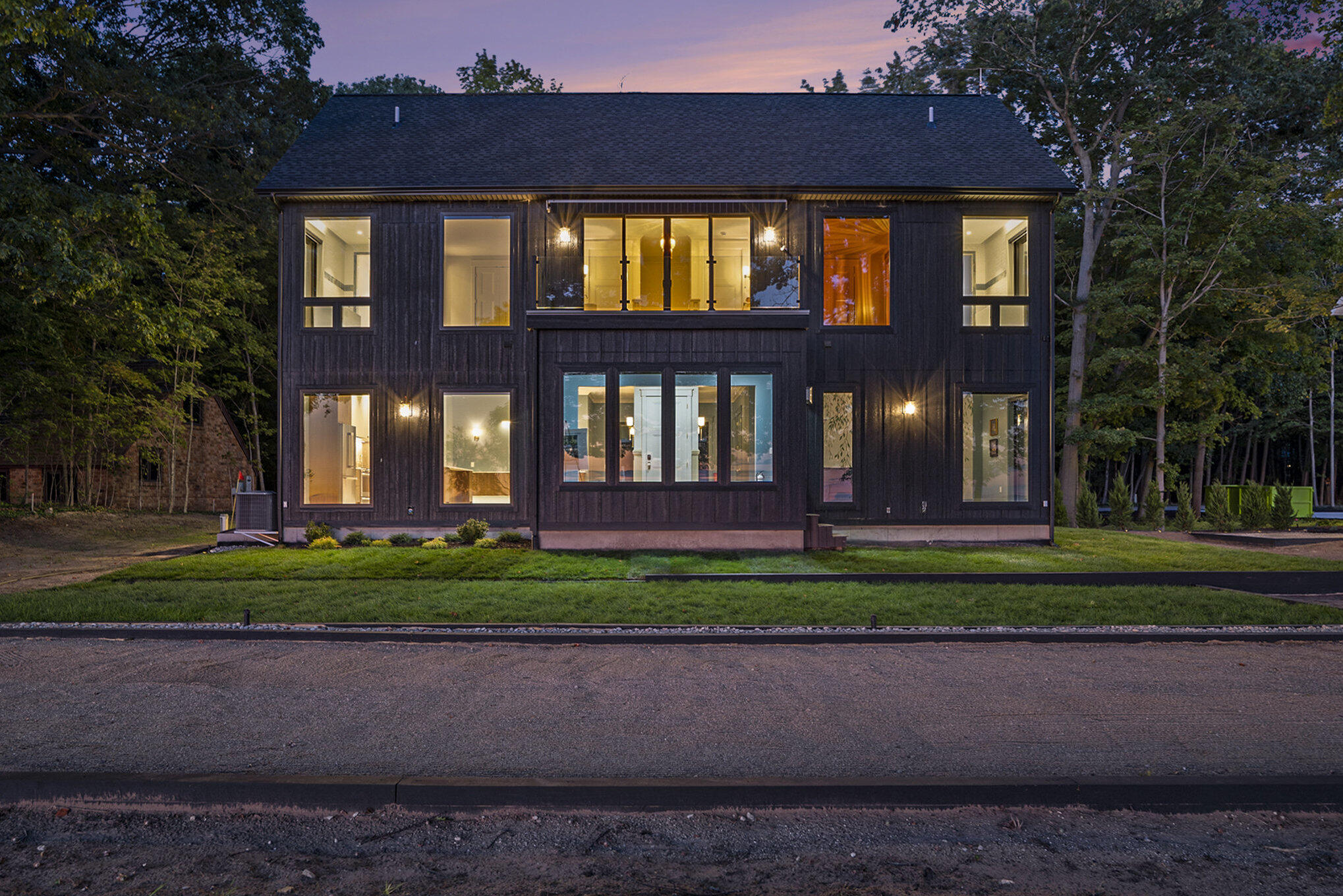 2578 Lakeshore Drive