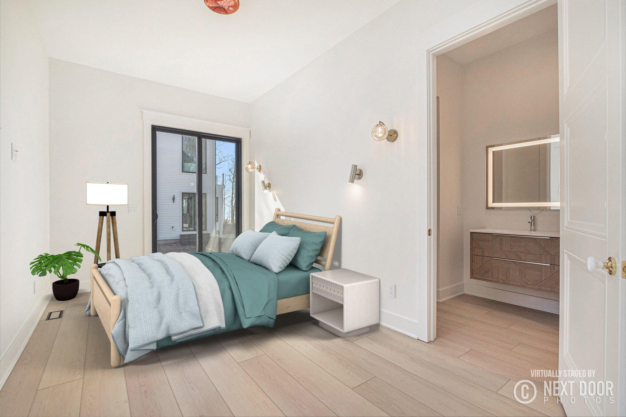 2578 Lakeshore Drive