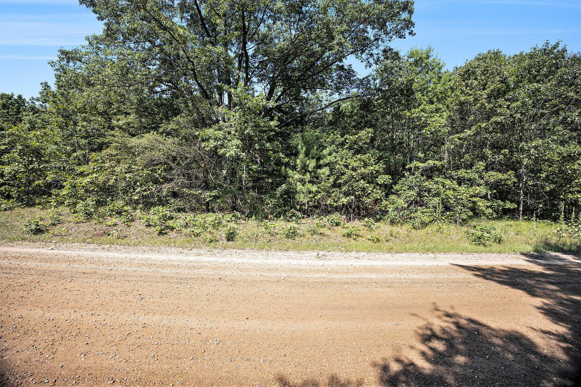 Lot B 85th Avenue